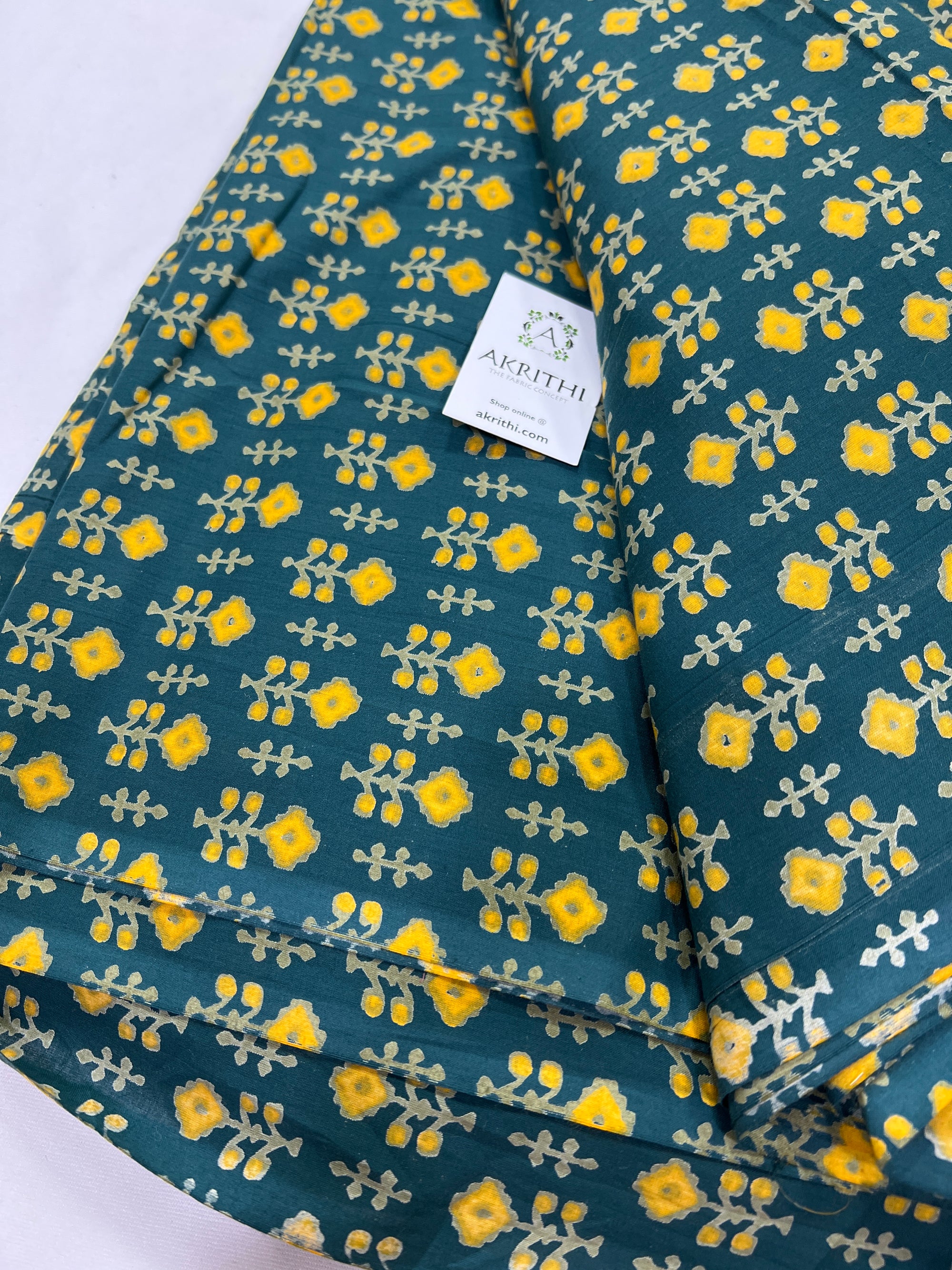 Printed pure cotton fabric