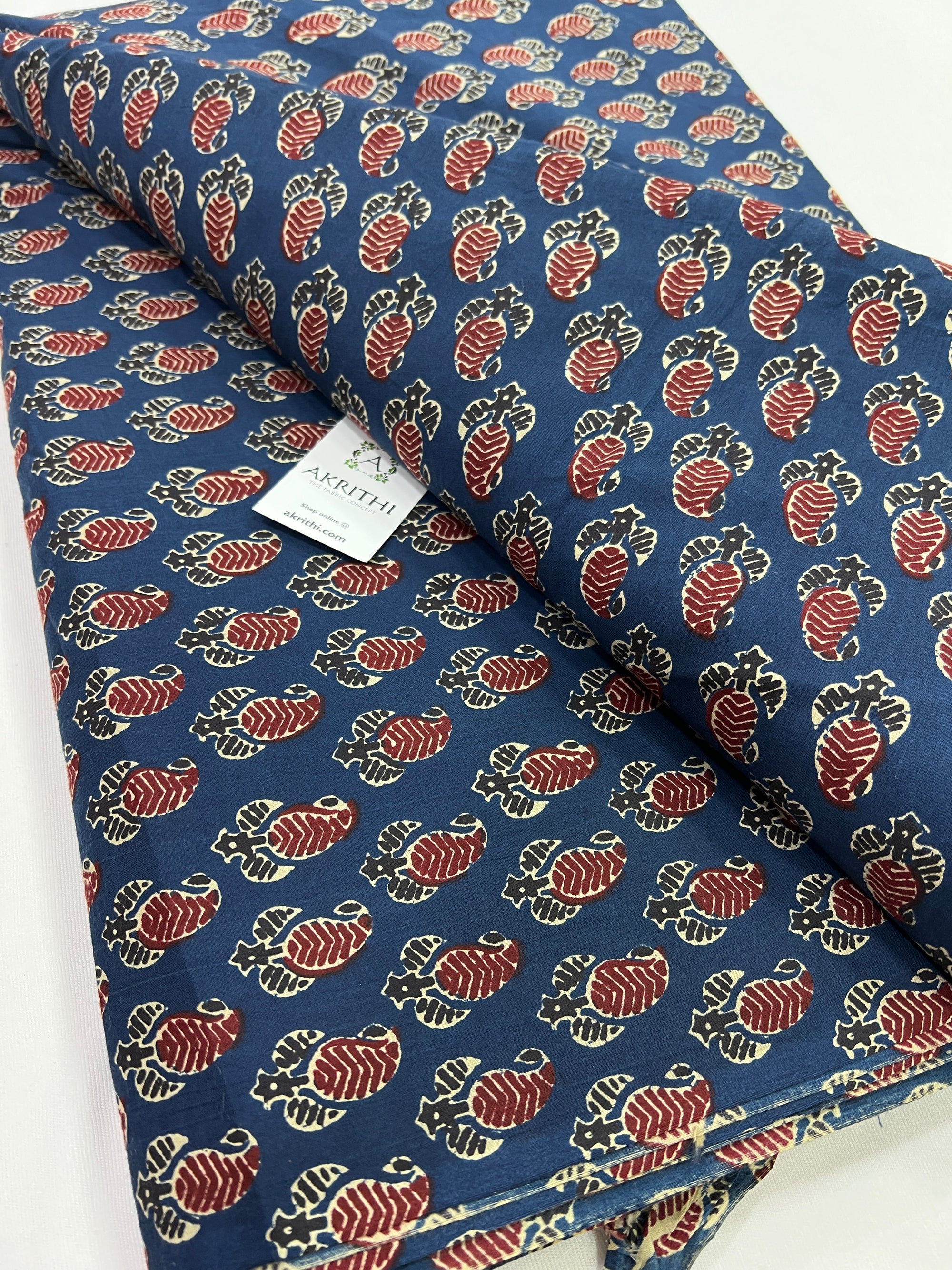 Printed pure cotton fabric