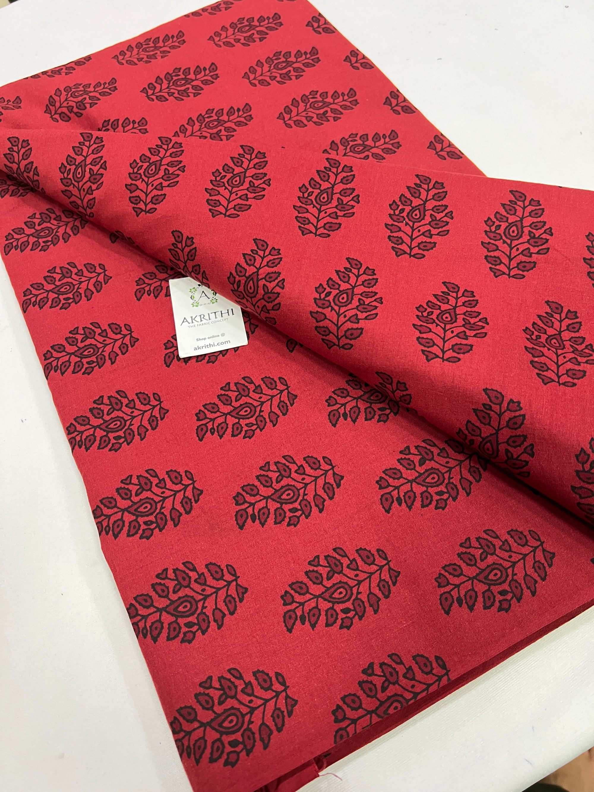 Printed pure cotton fabric