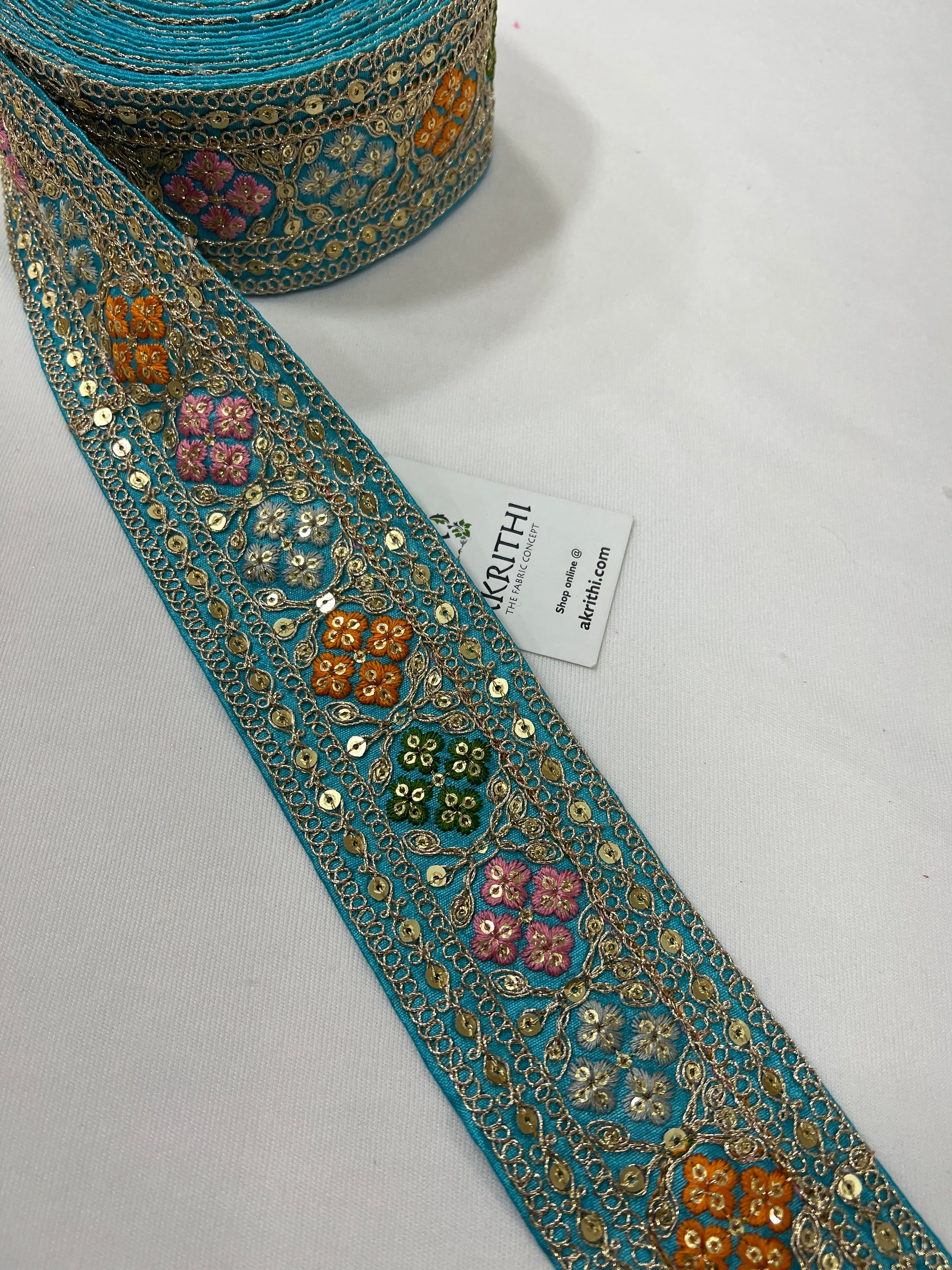 Embroidered lace 9 metres roll