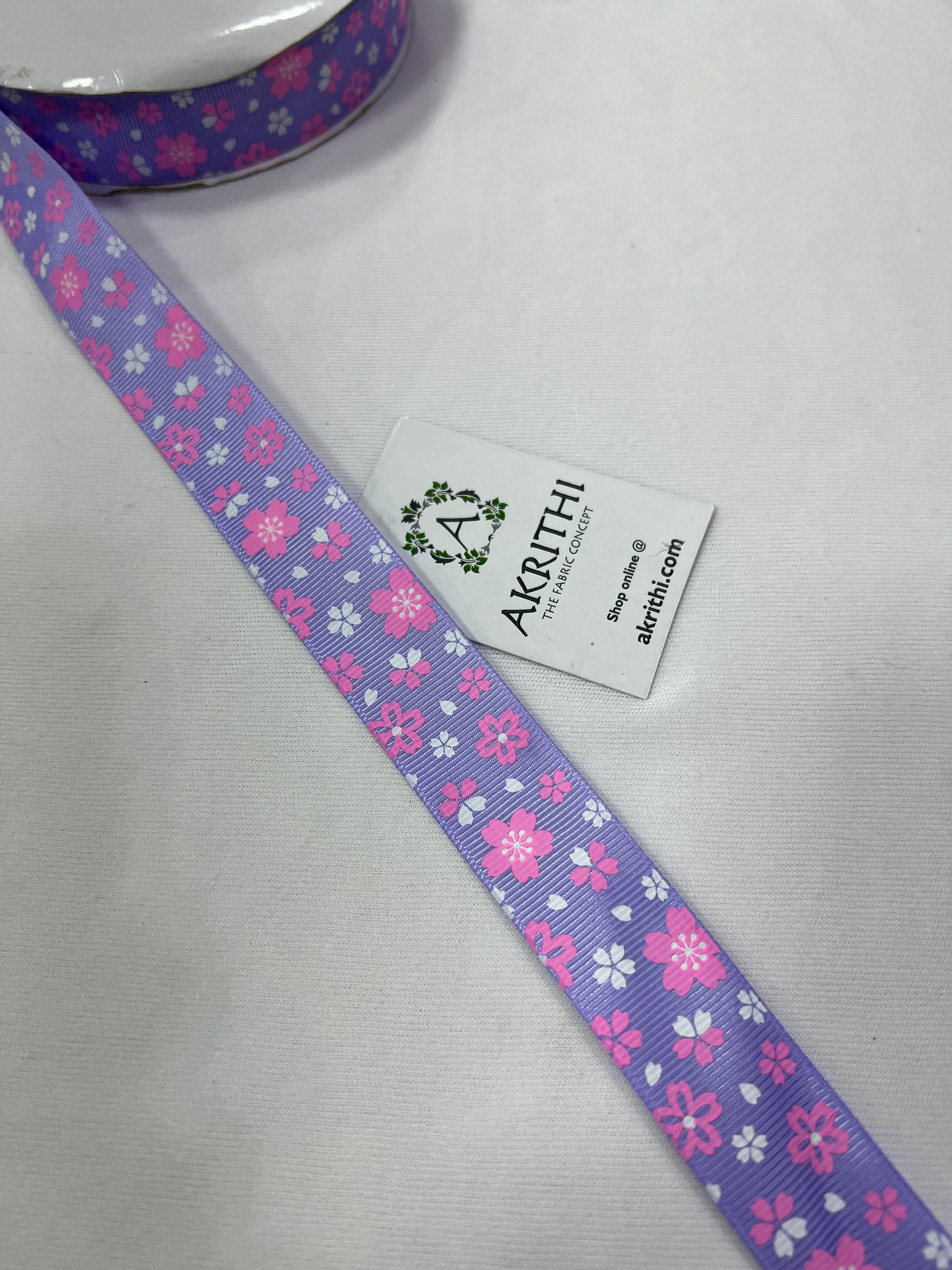 Lace per metre