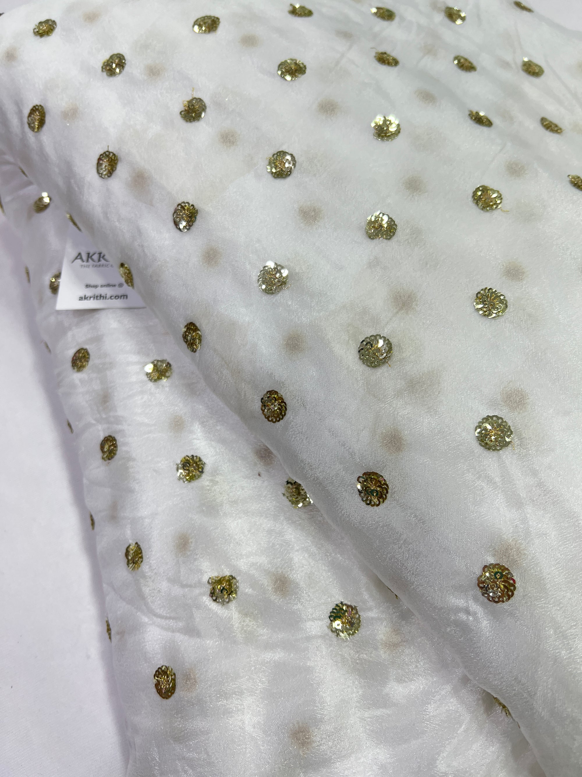 Embroidery on chinon fabric