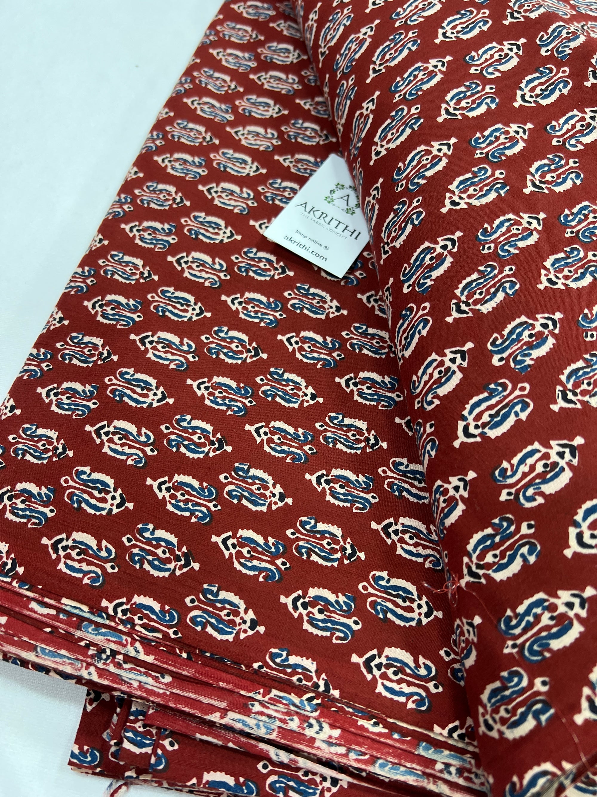 Printed pure cotton fabric