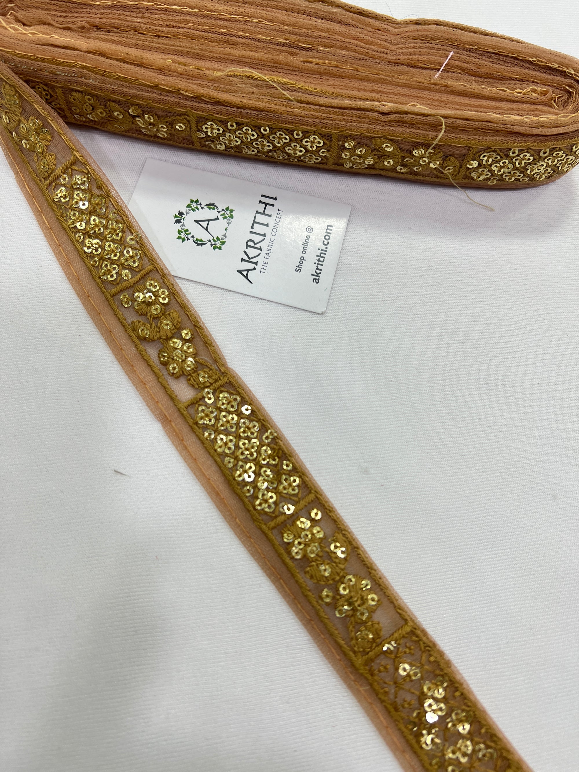 Embroidered lace 9 metres roll