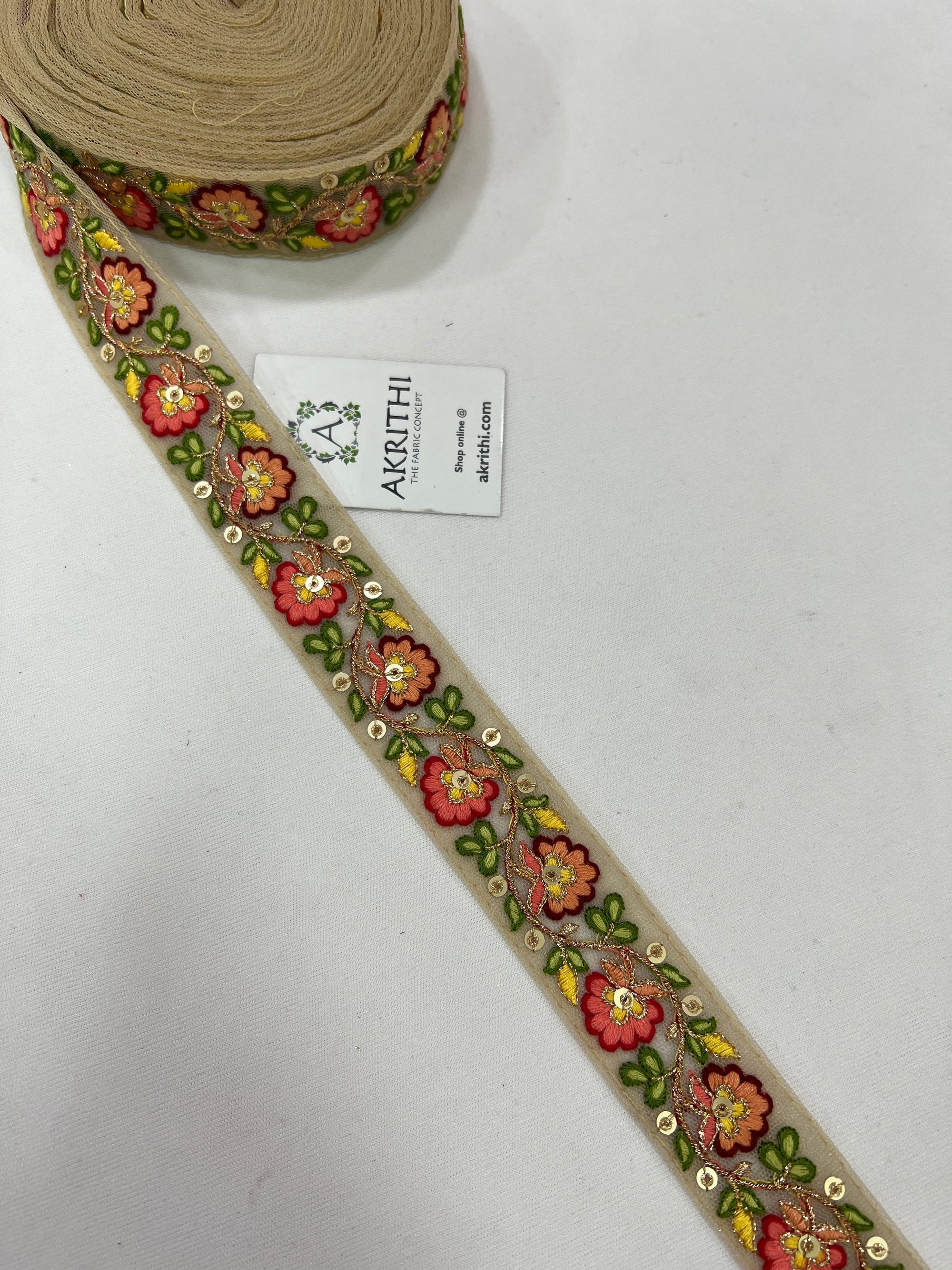 Embroidered lace 9 metres roll