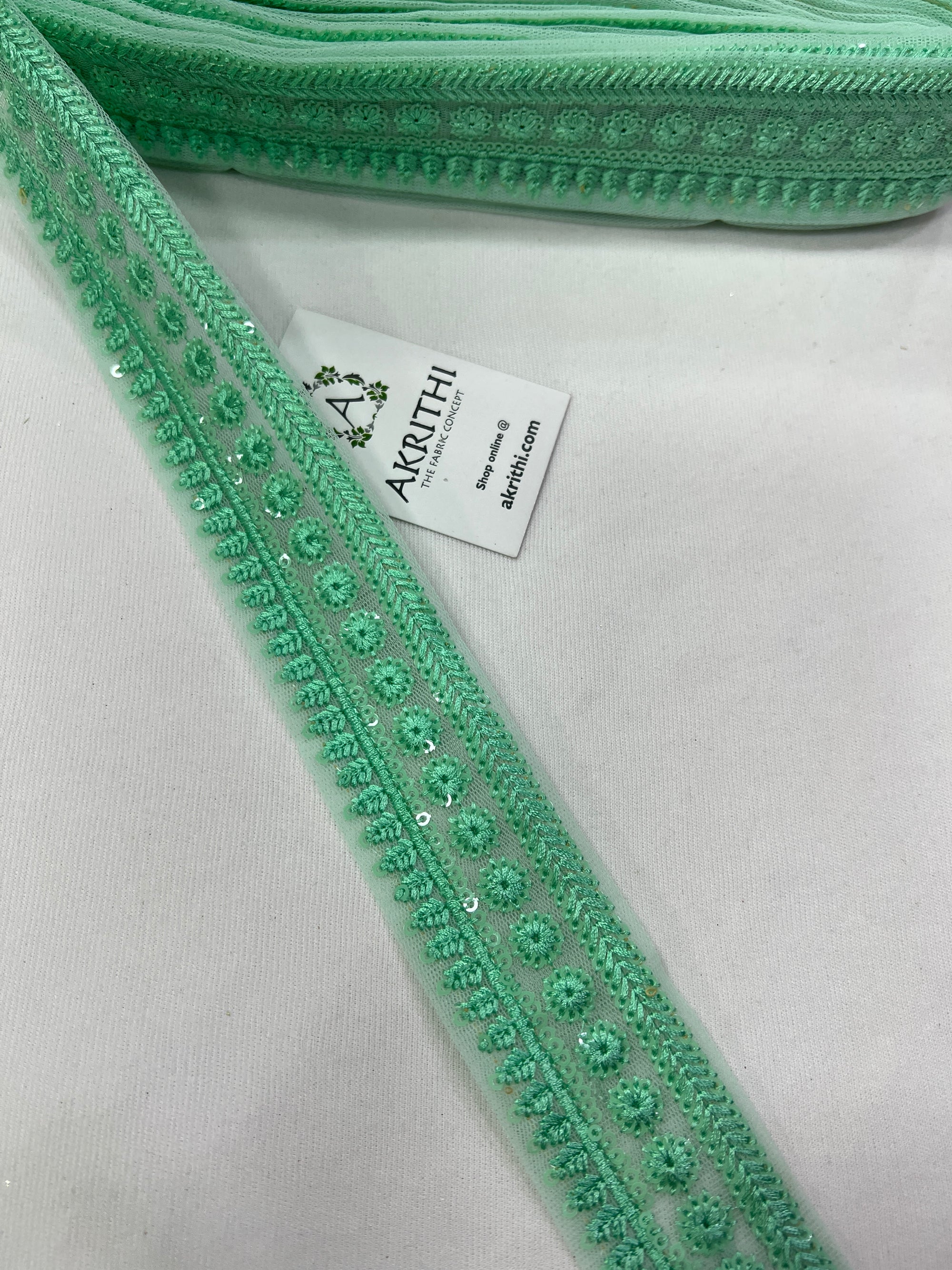 Embroidered lace 9 metres roll