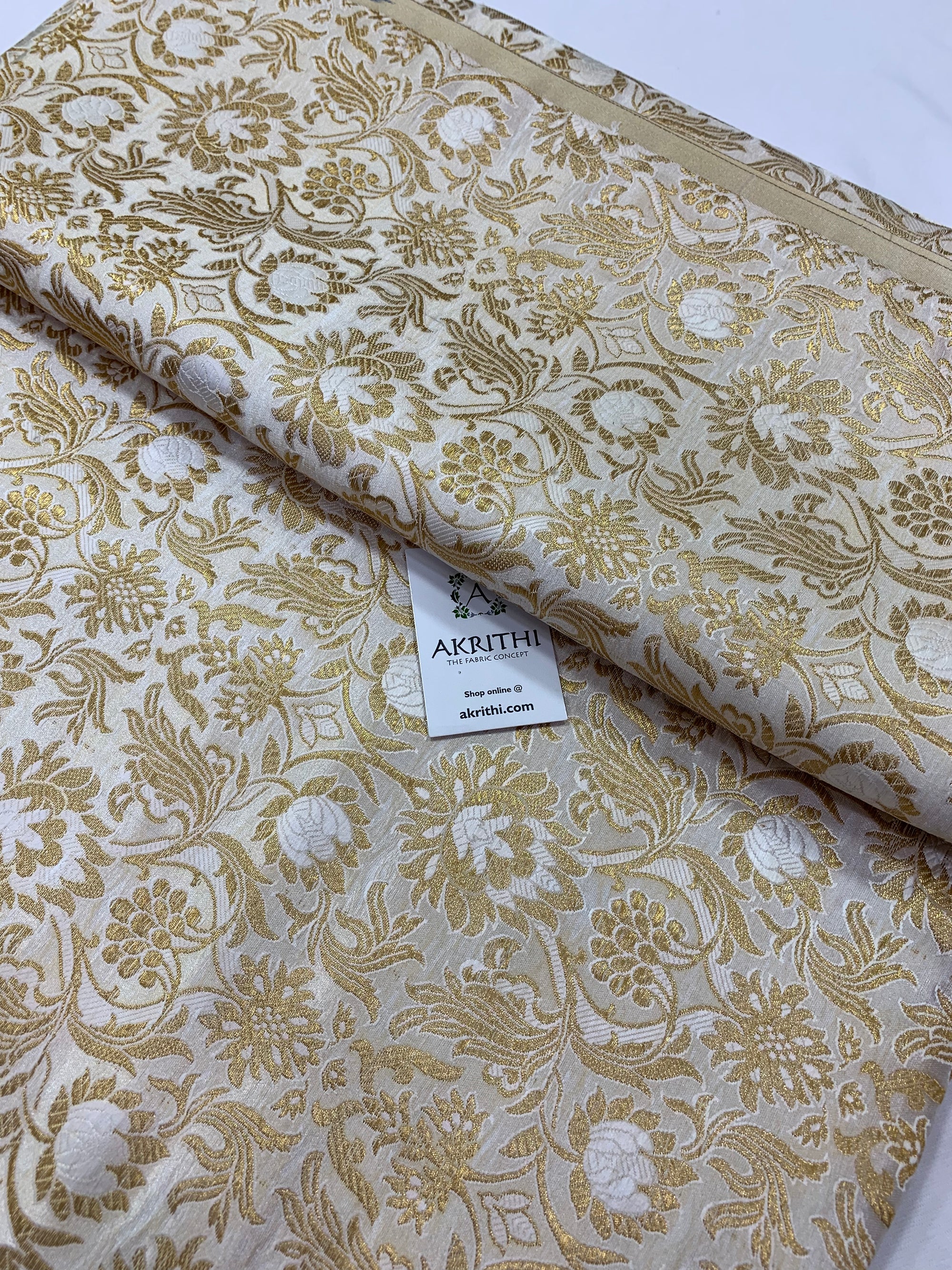 Handloom Banarasi brocade fabric