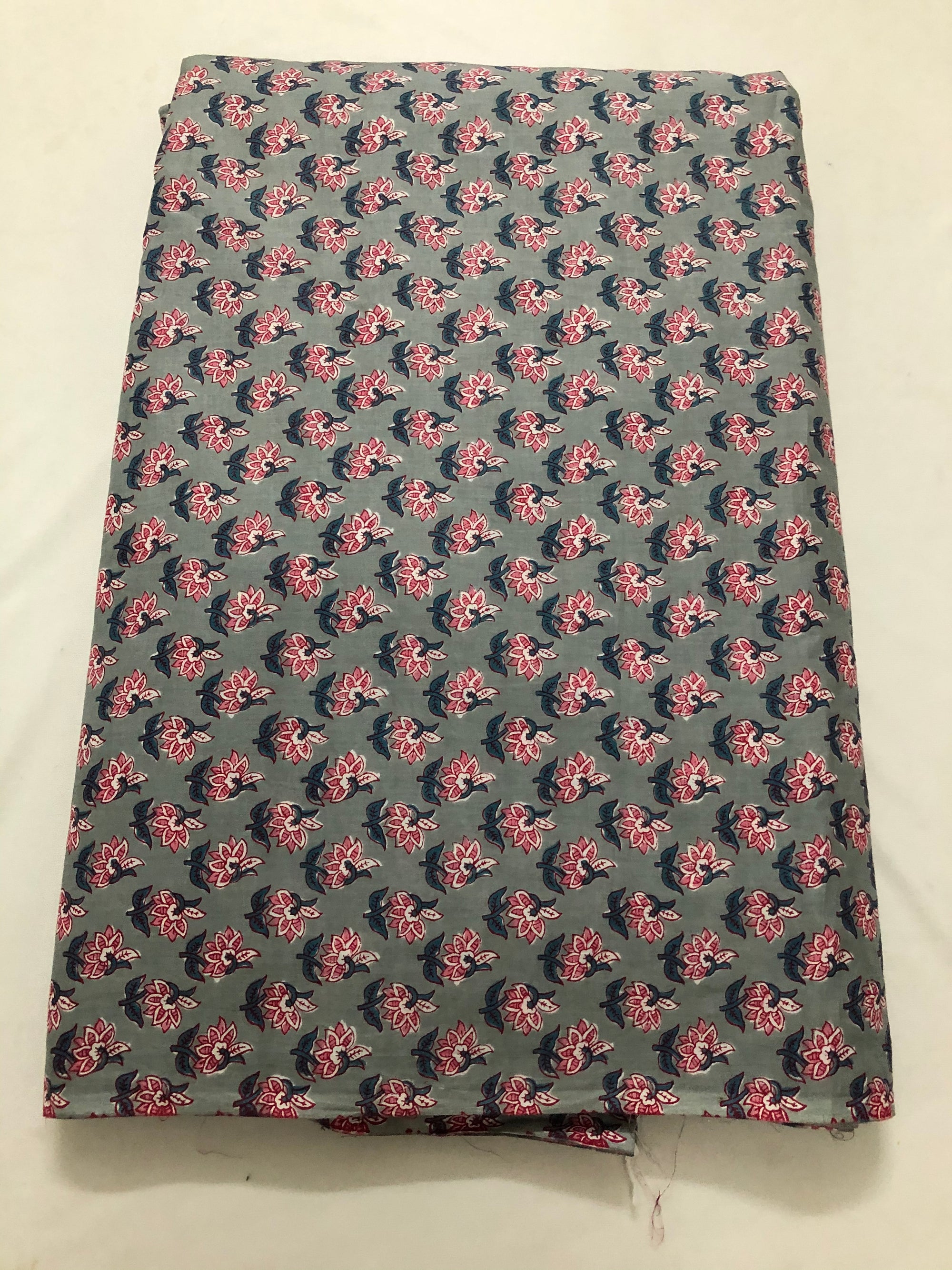 Printed cotton fabric 1.5 metres cut