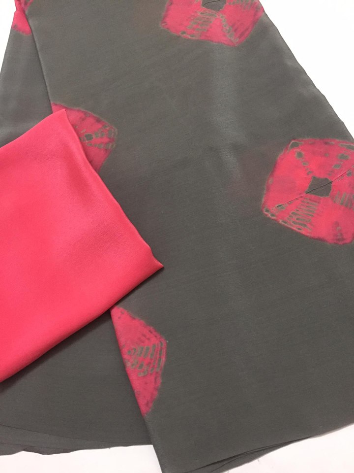 Bandhani pure silk crepe saree with crepe blouse