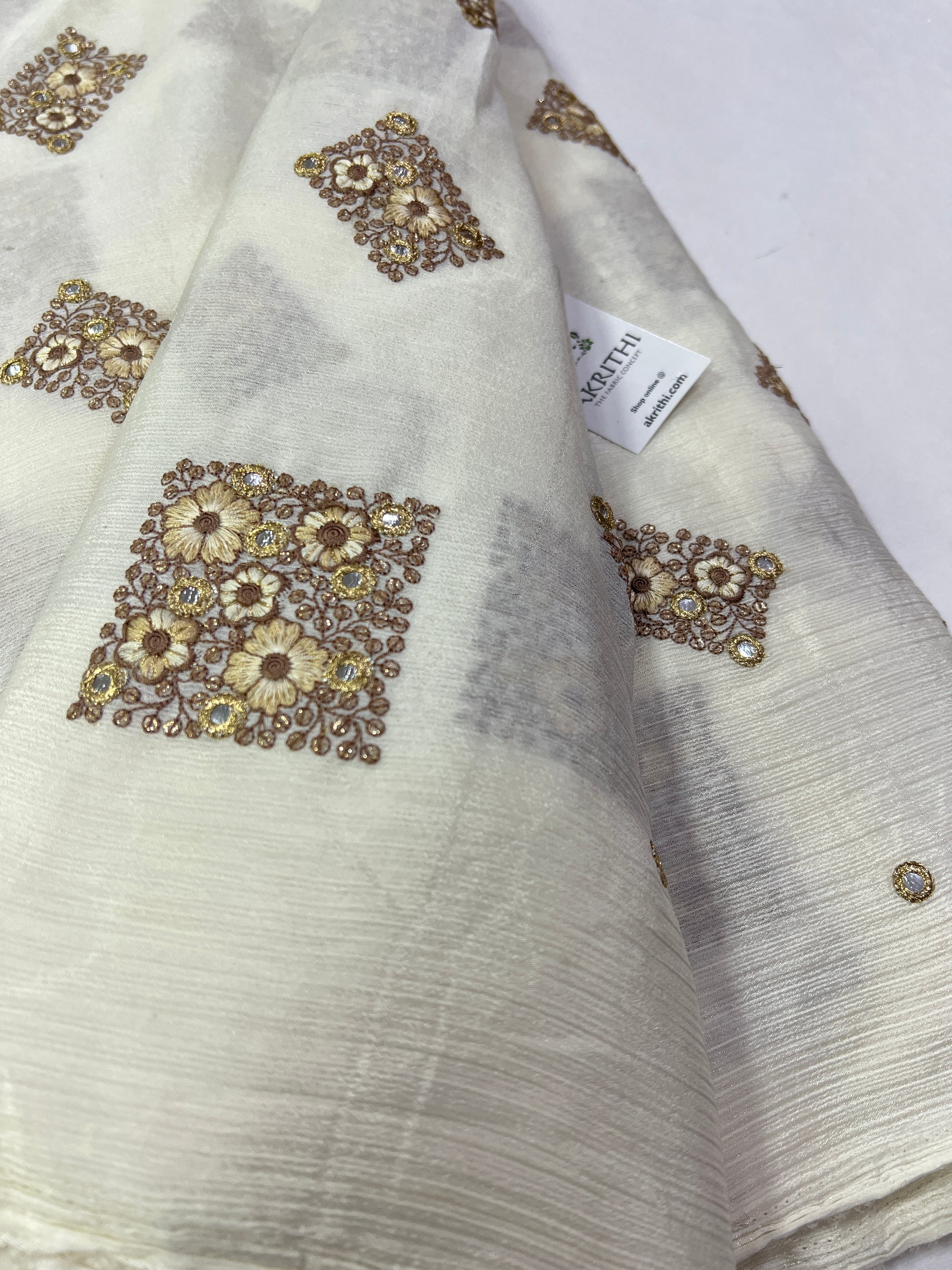 Embroidery on chinon fabric