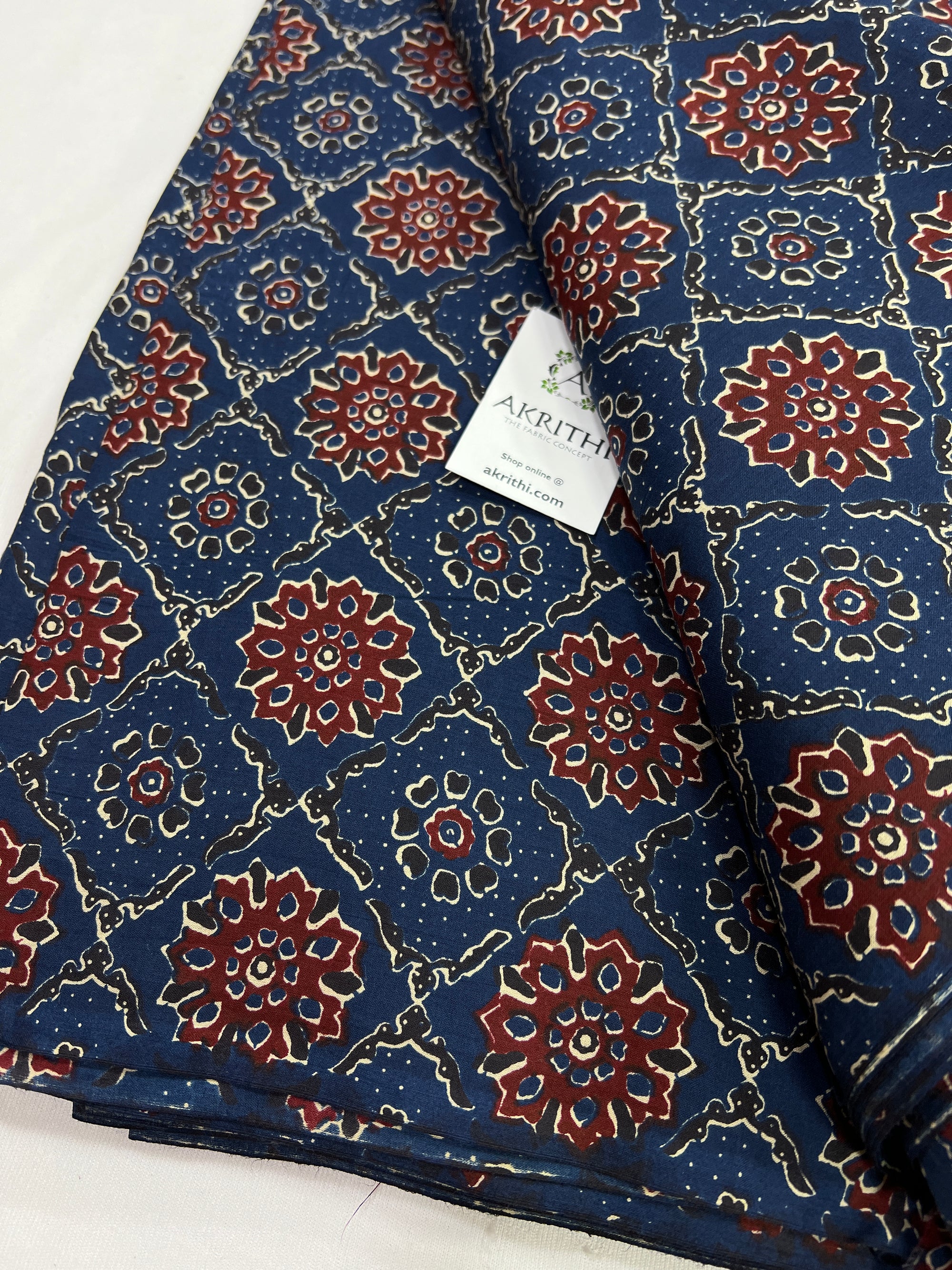 Printed pure cotton fabric