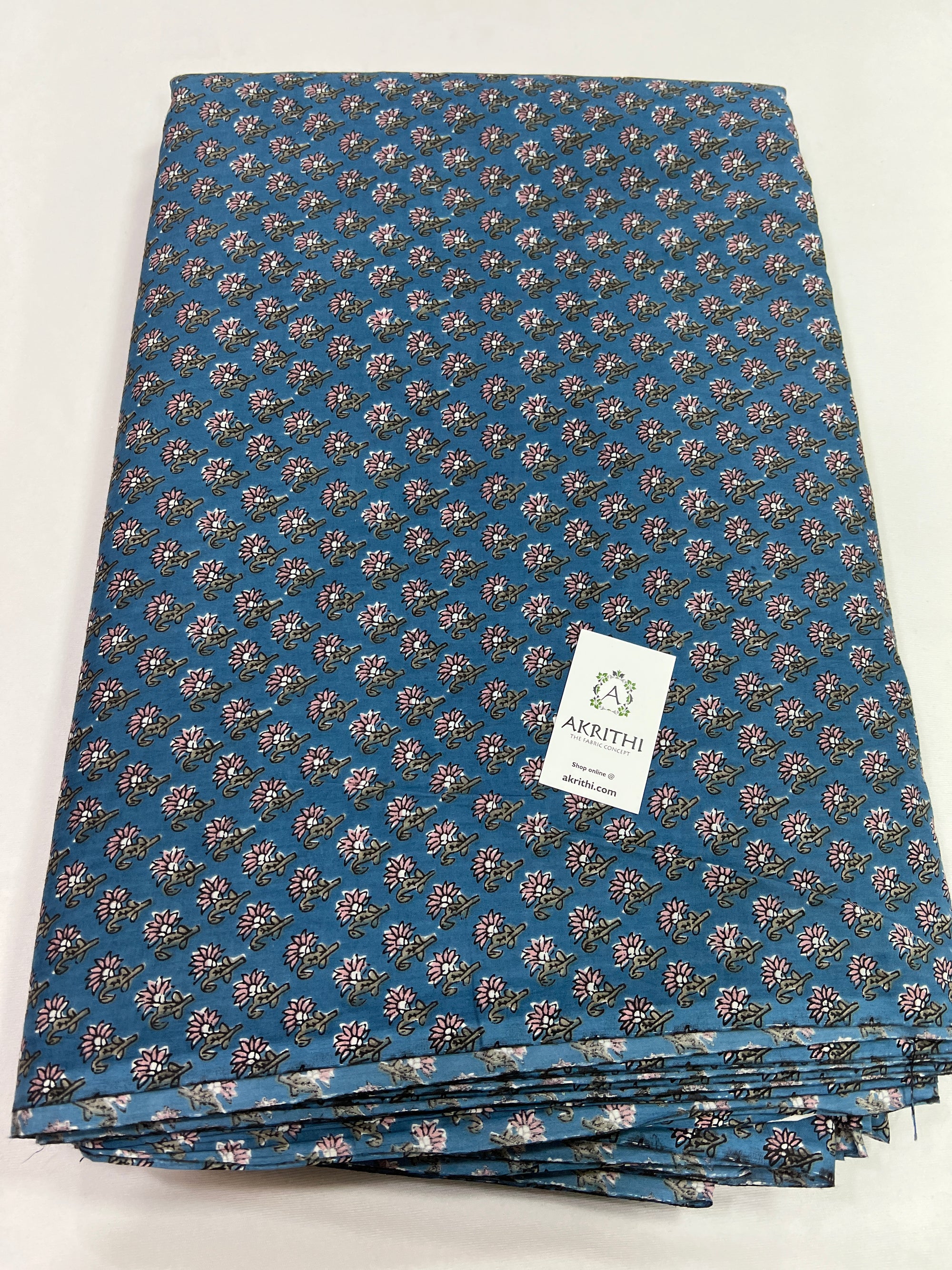 Printed pure cotton fabric