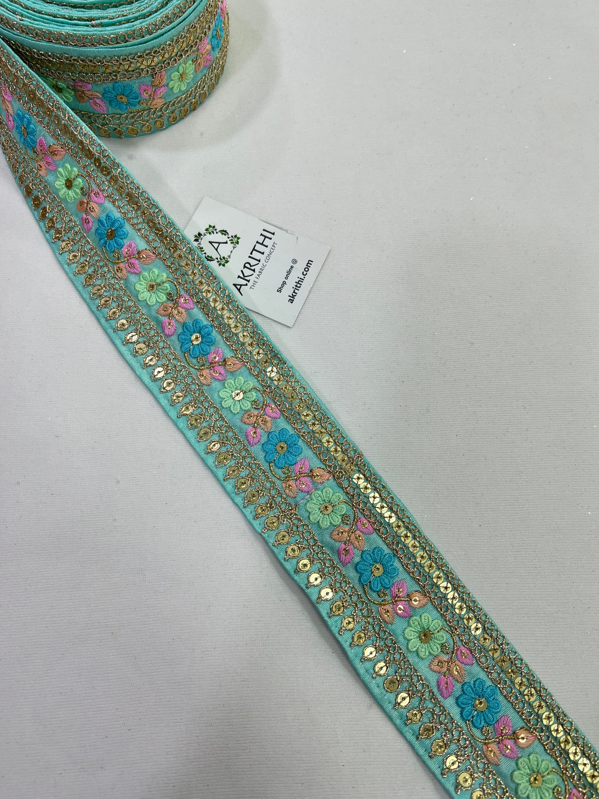 Embroidered lace 9 metres roll