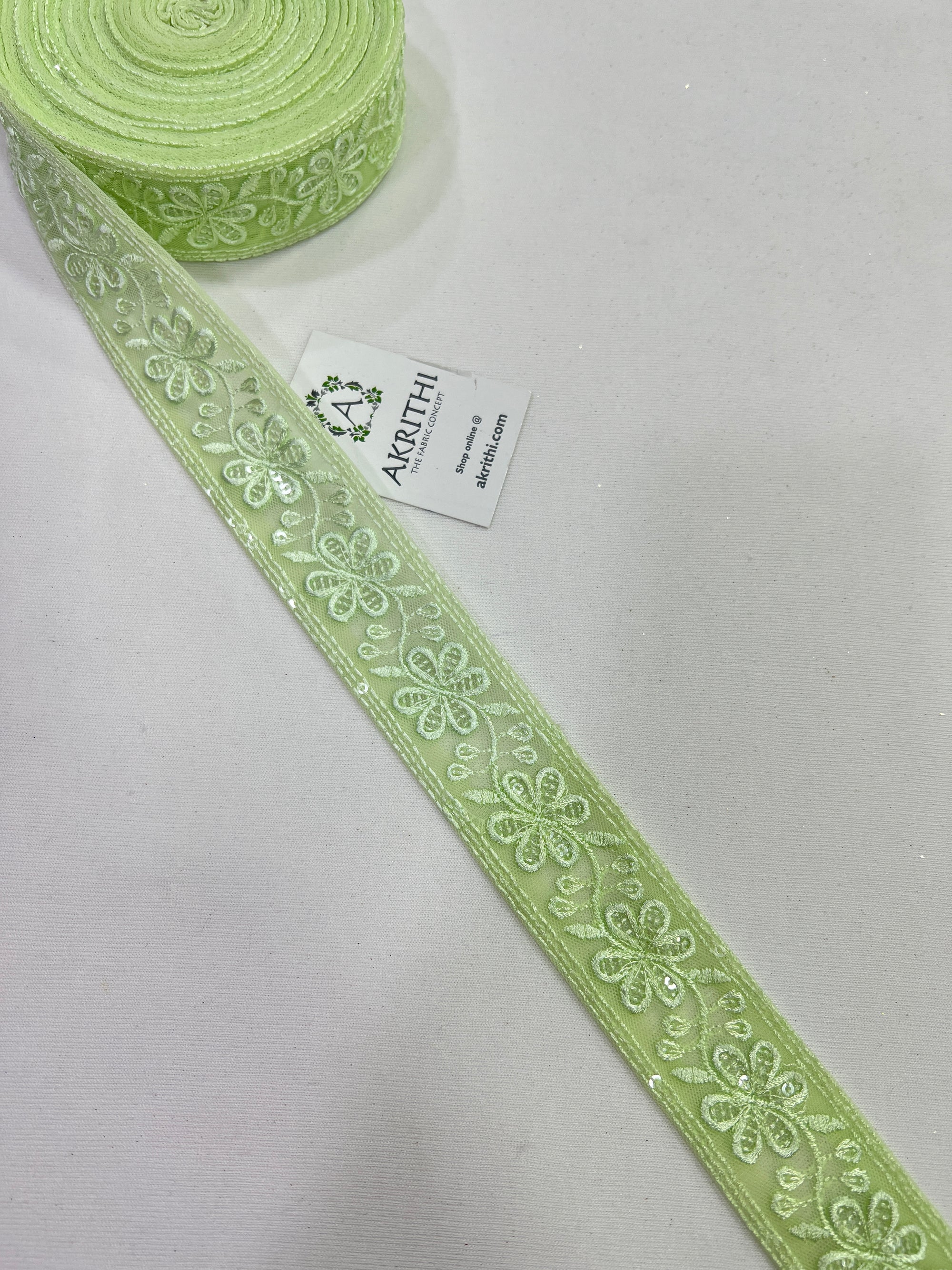Embroidered lace 9 metres roll