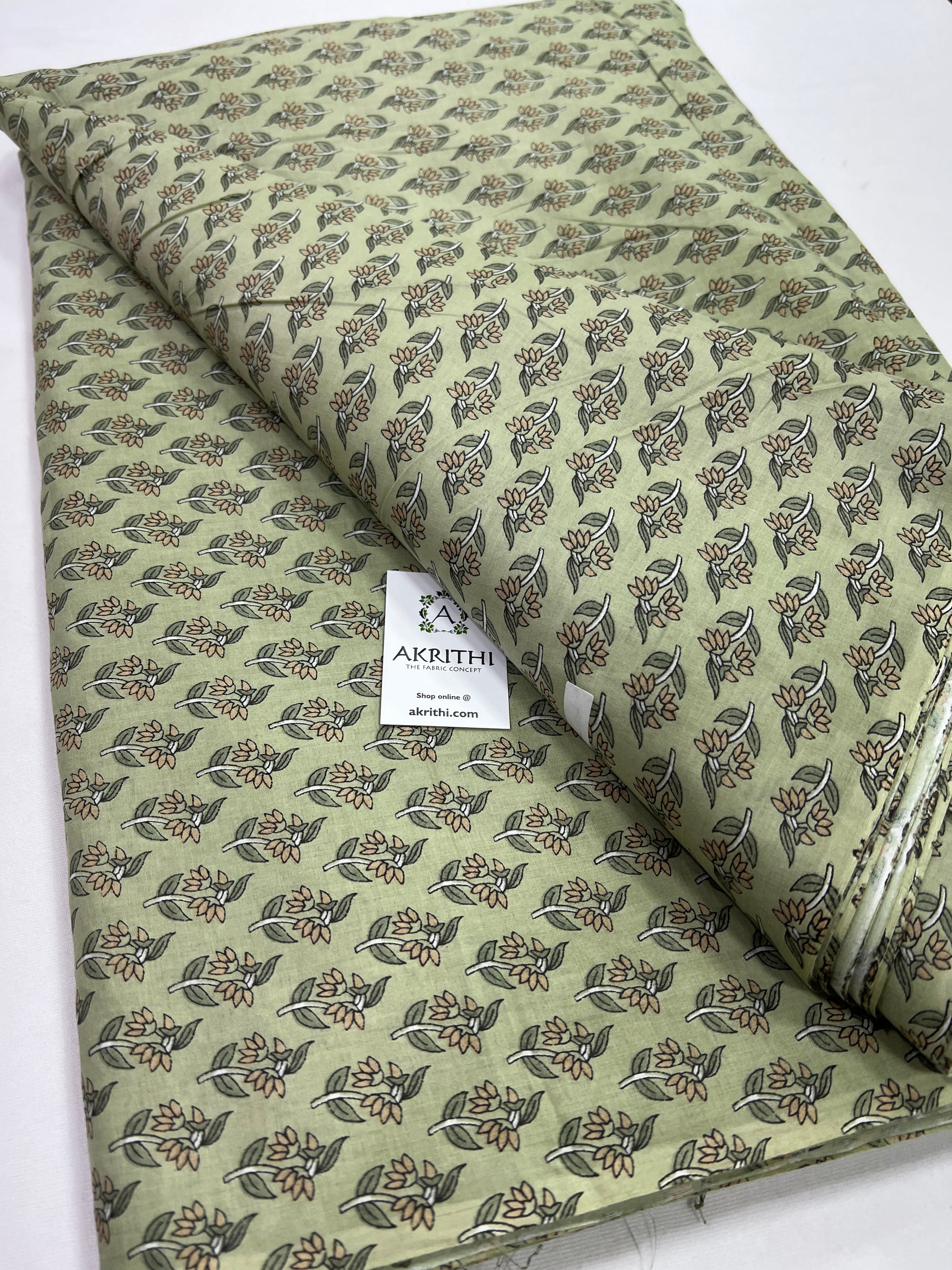 Printed pure cotton fabric