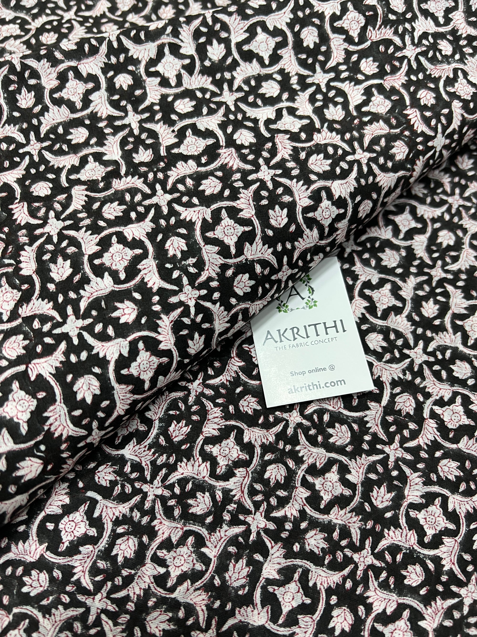 Printed pure mul cotton fabric