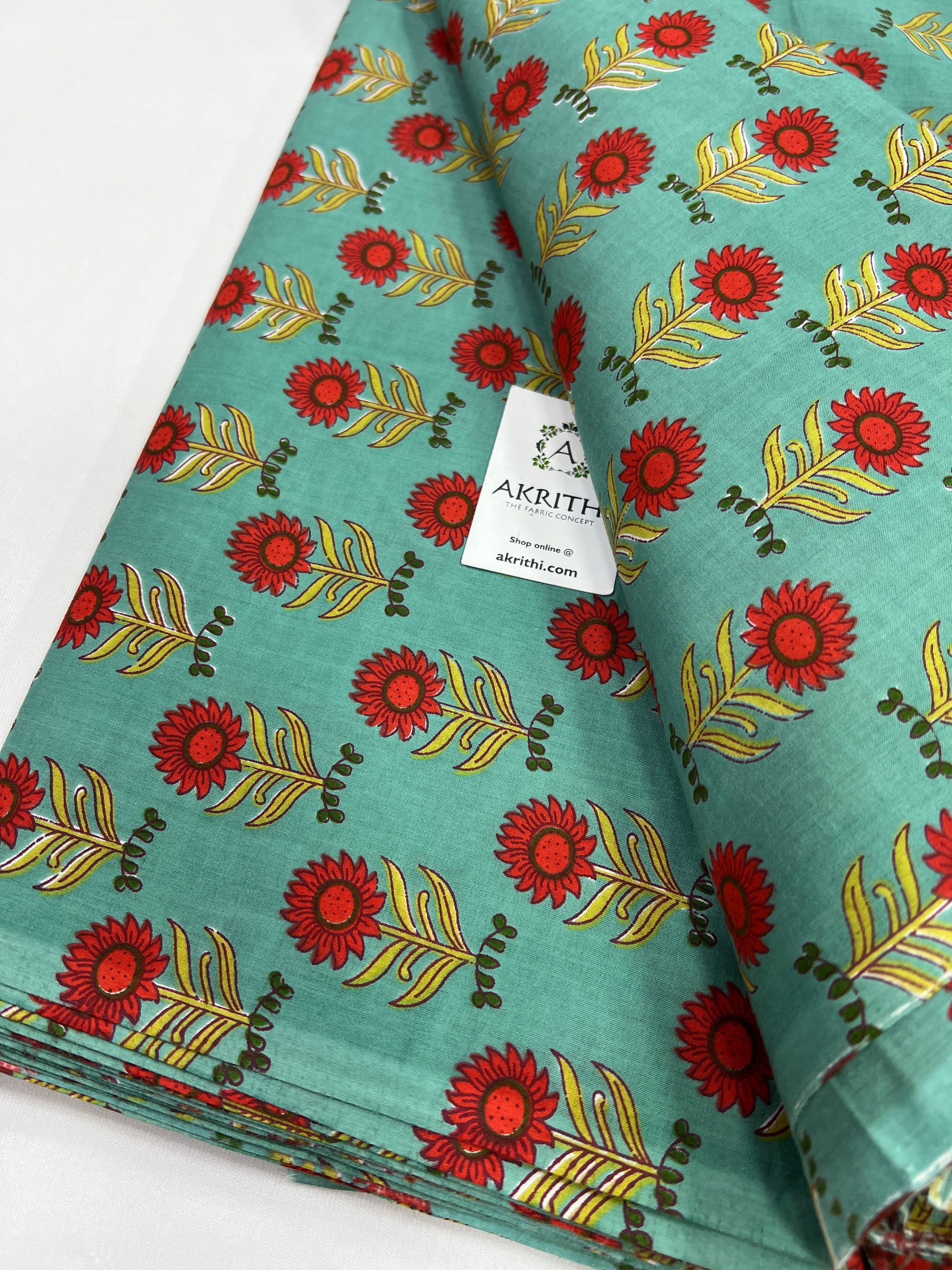 Printed pure cotton fabric