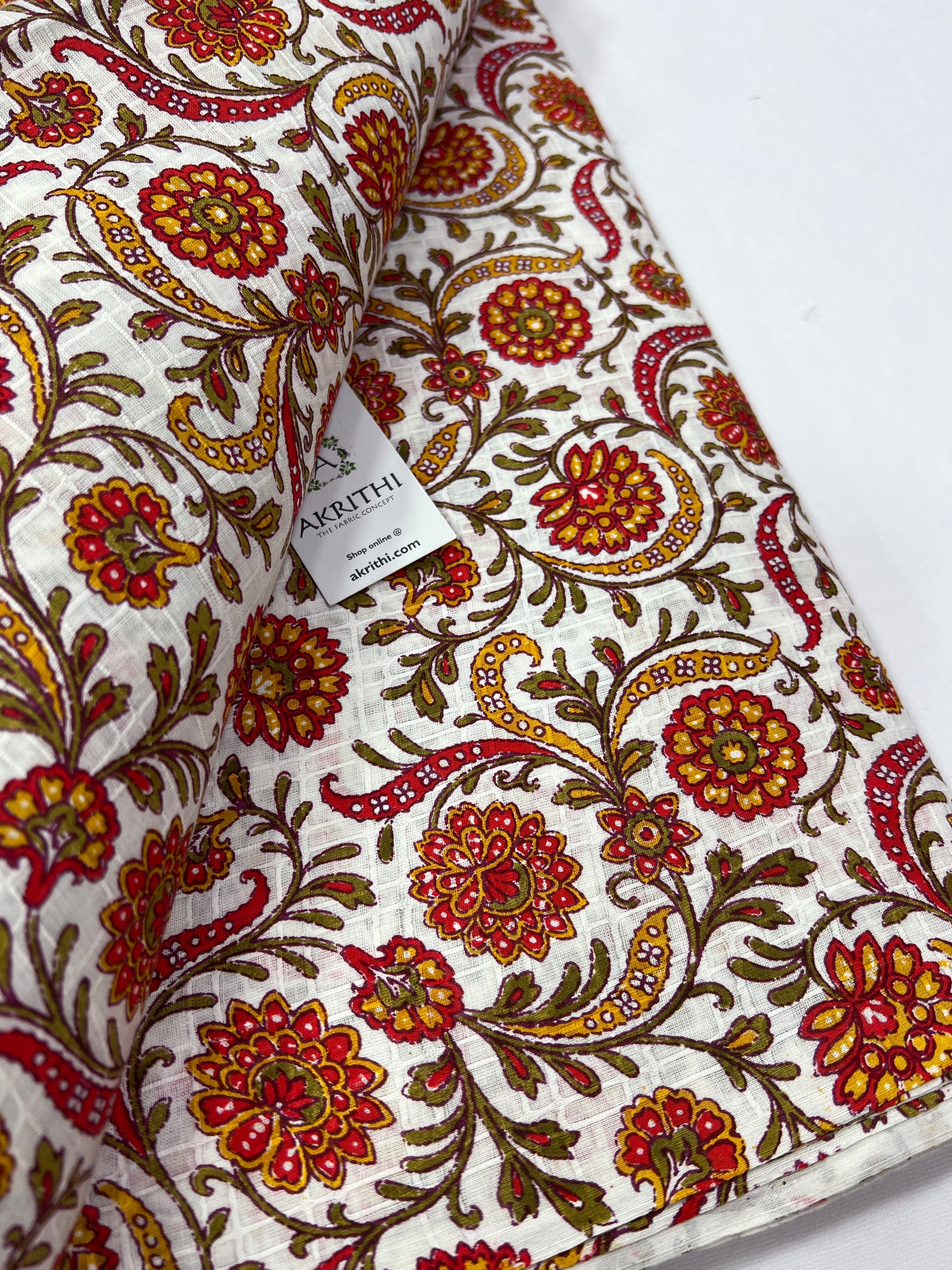 Printed pure cotton fabric