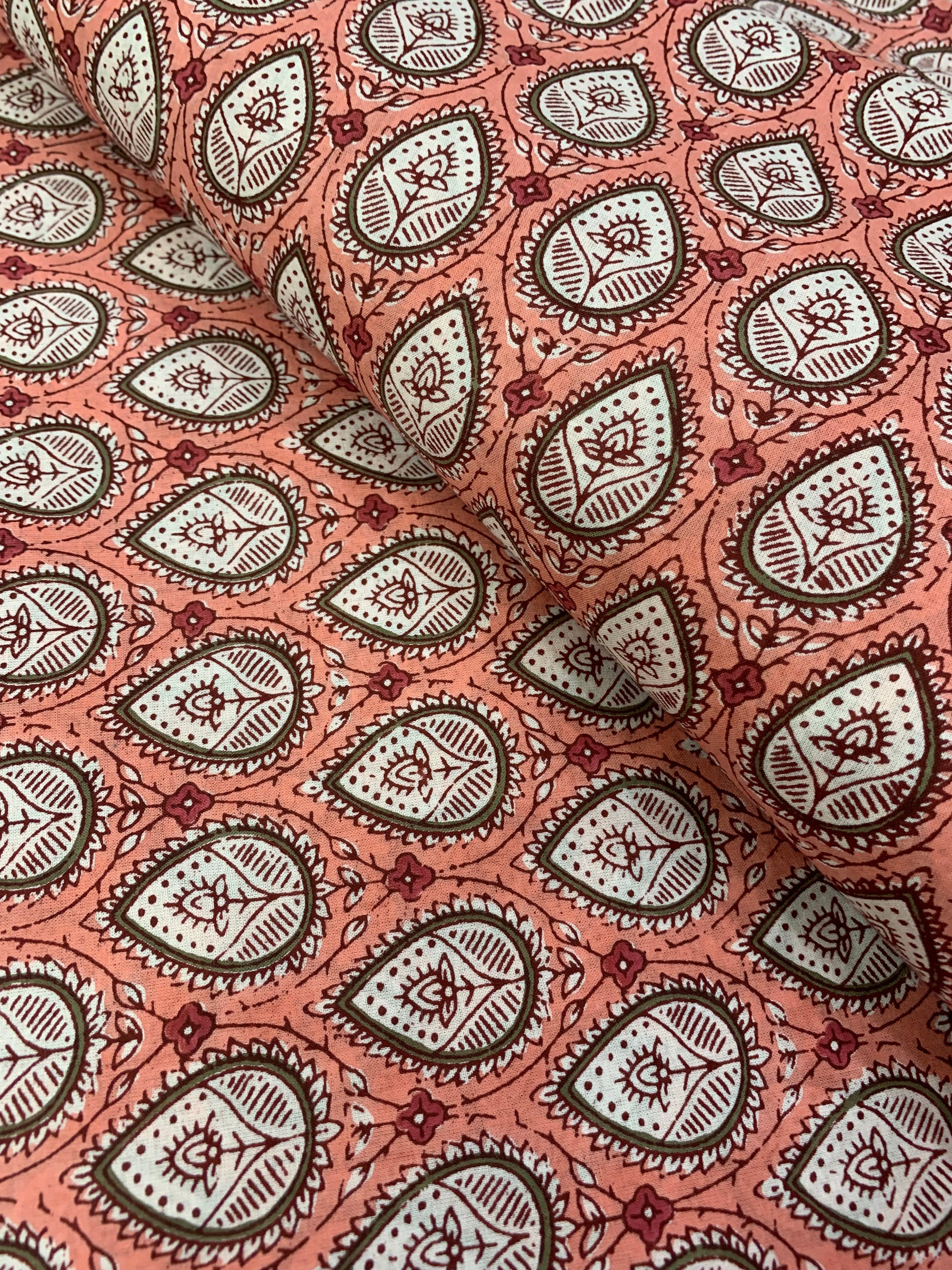 Printed pure cotton fabric