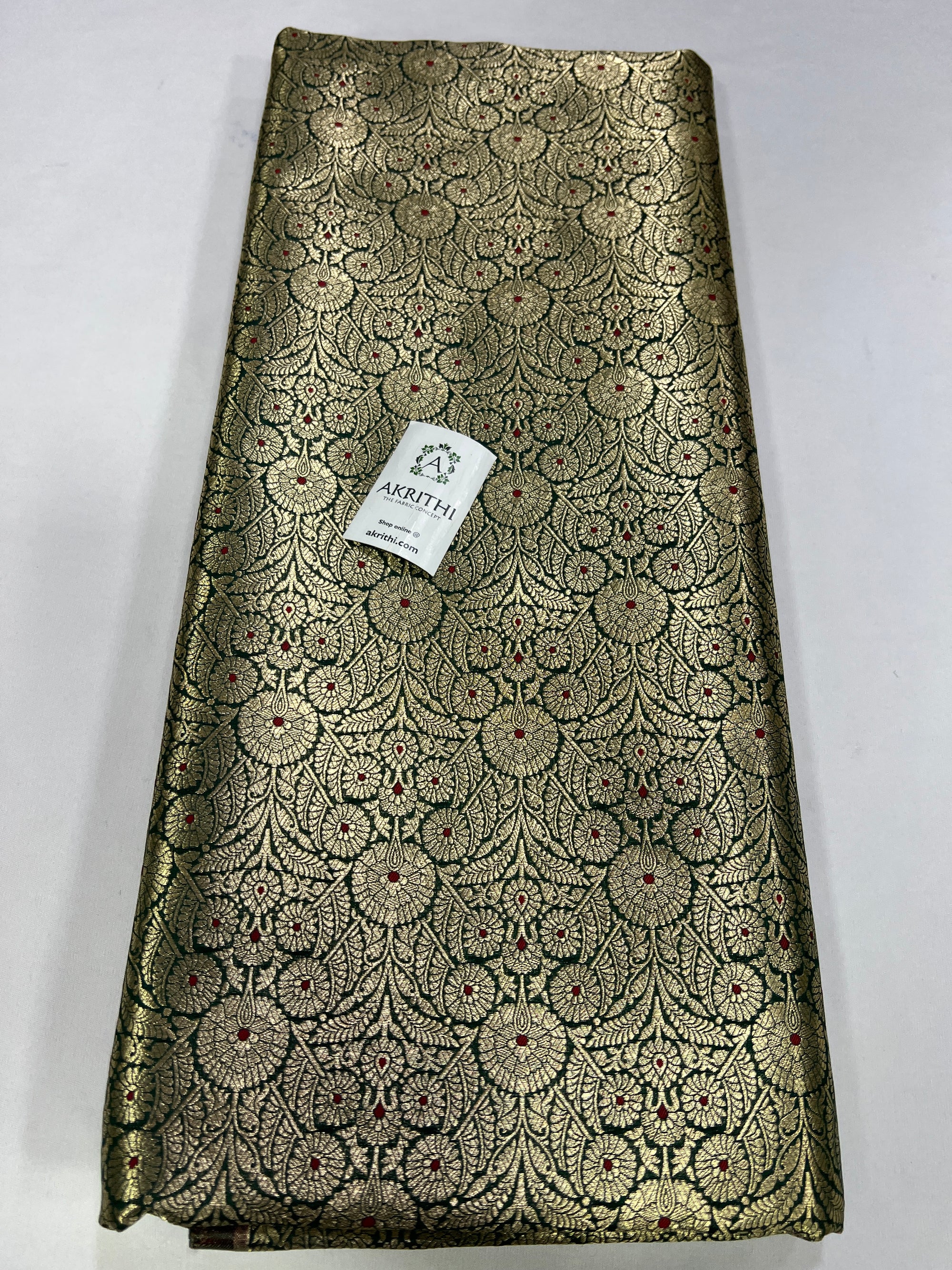Handloom Banarasi brocade fabric