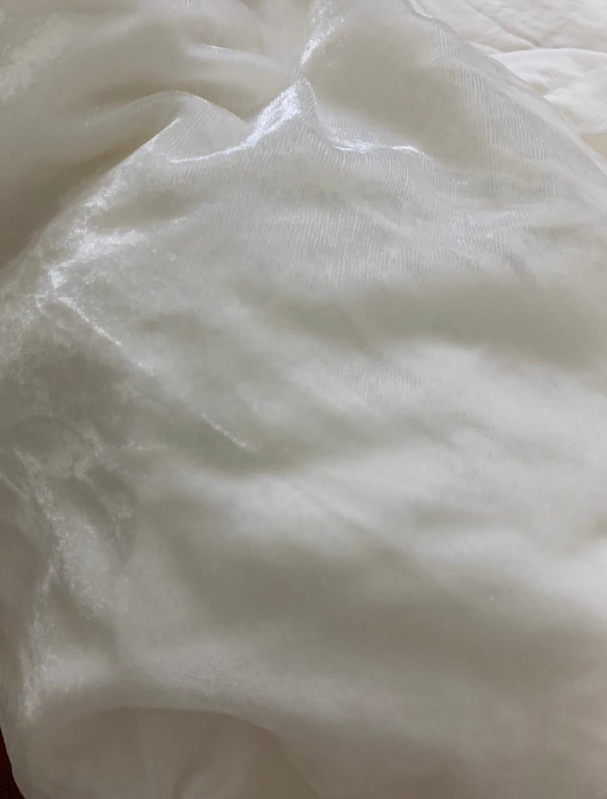 Dyeable velvet fabric
