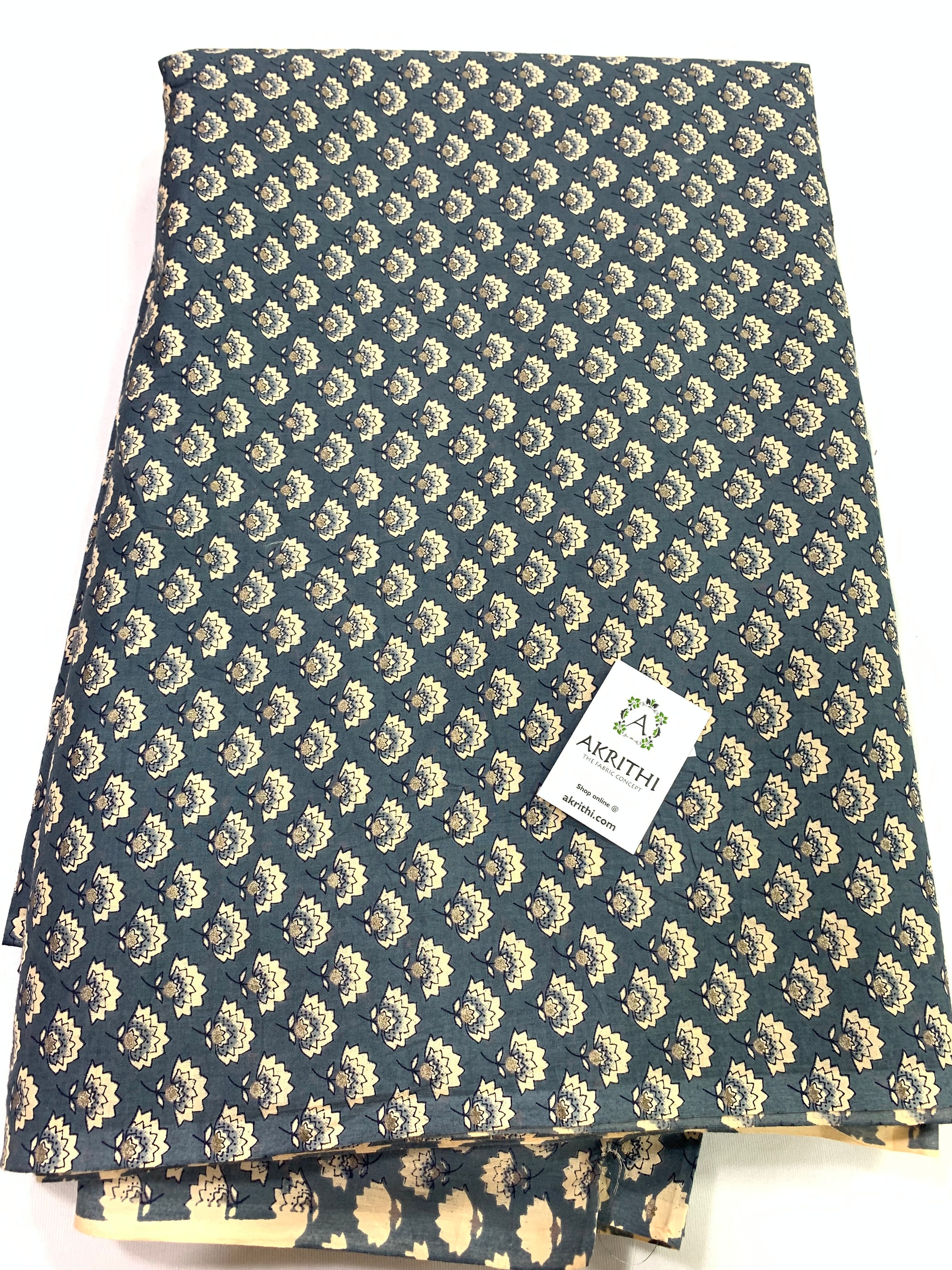 Printed pure cotton fabric