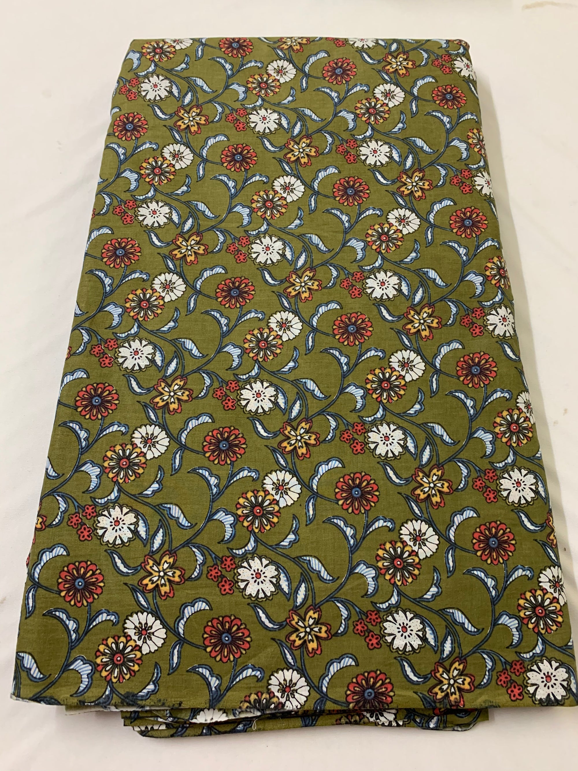 Printed pure cotton fabric