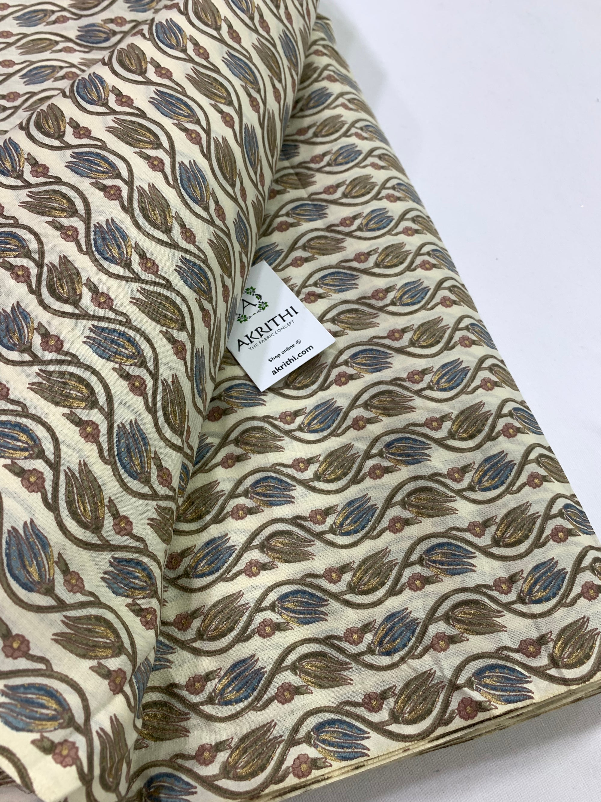 Printed pure cotton fabric