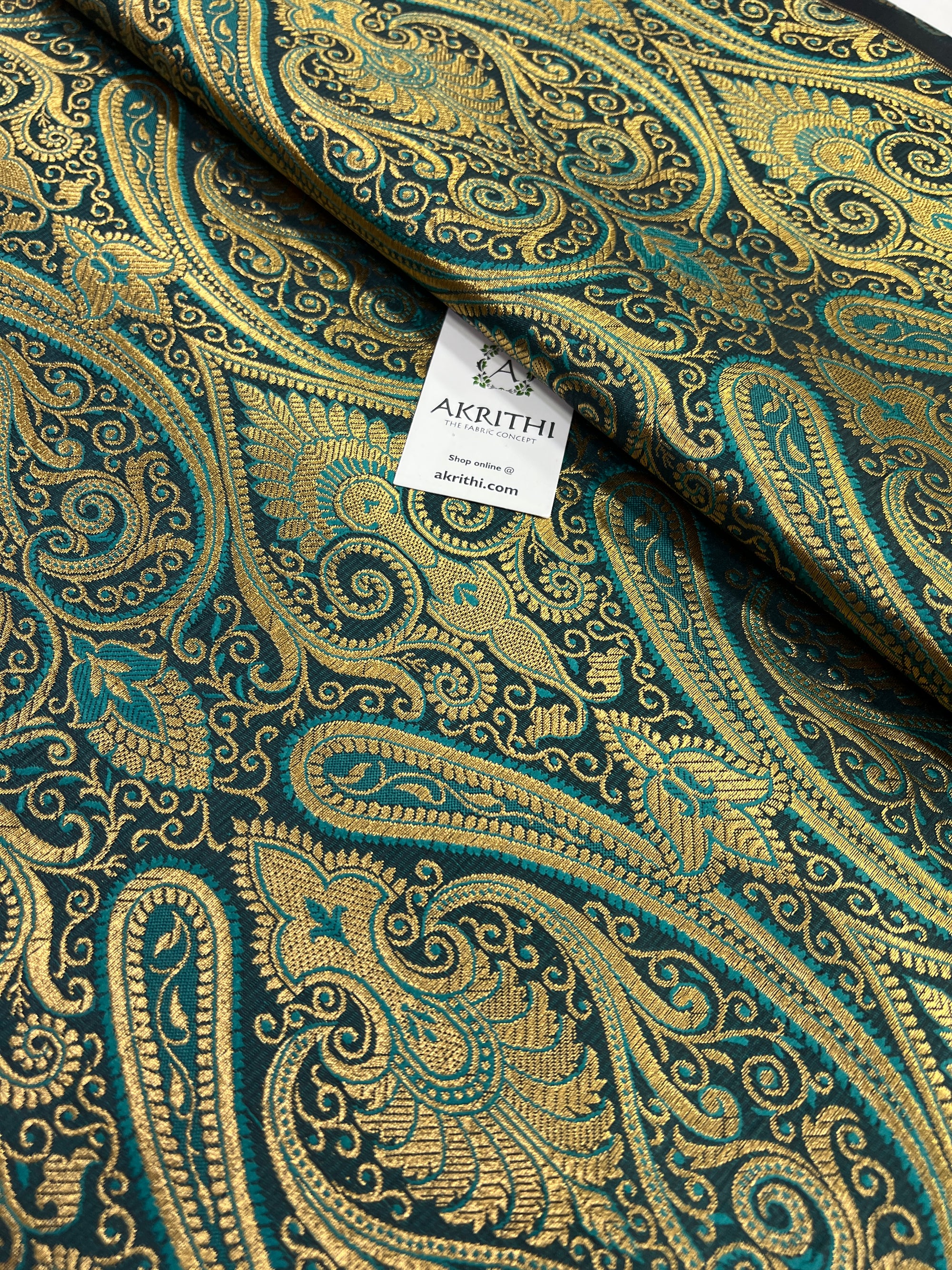 Handloom Banarasi brocade fabric