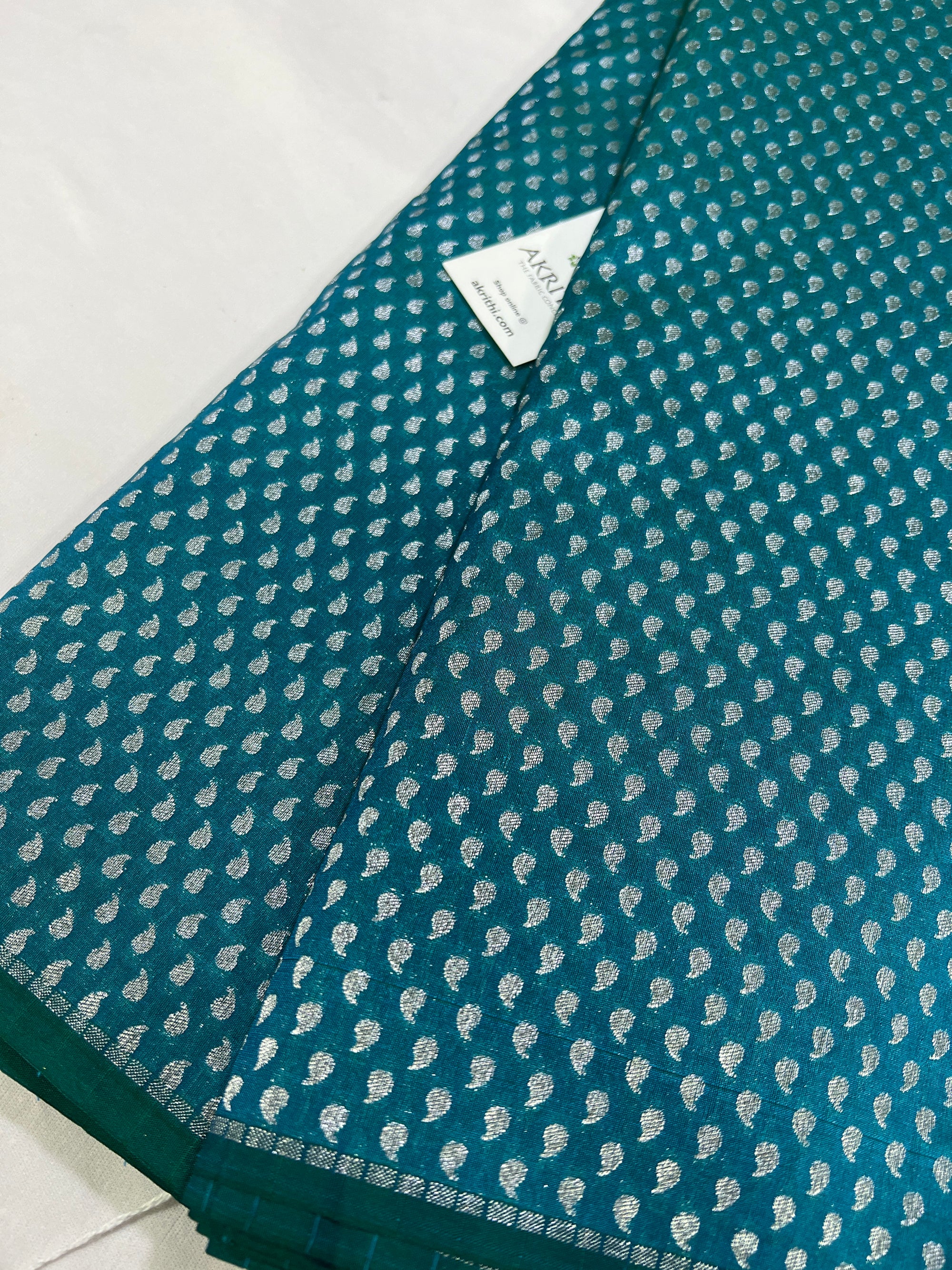 Banarasi pauri Butti brocade fabric