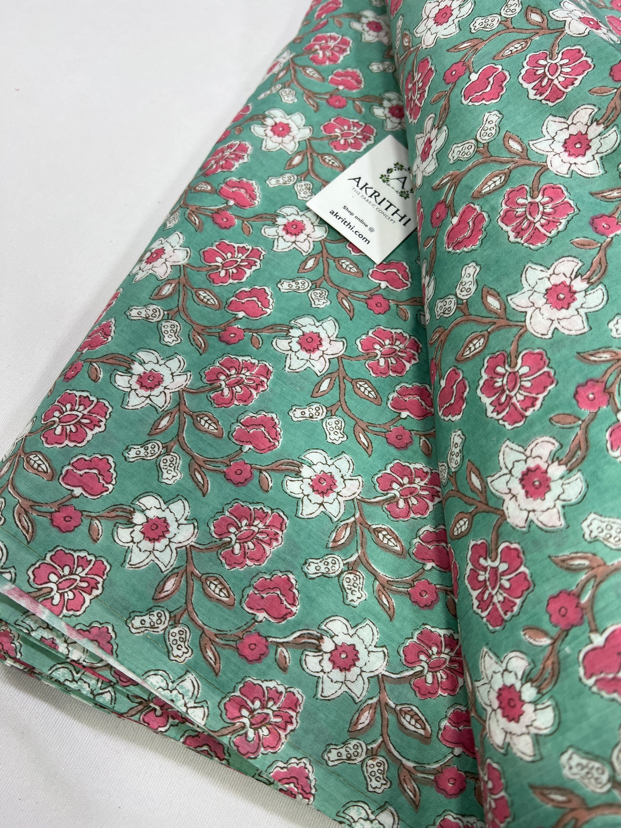 Printed pure cotton fabric