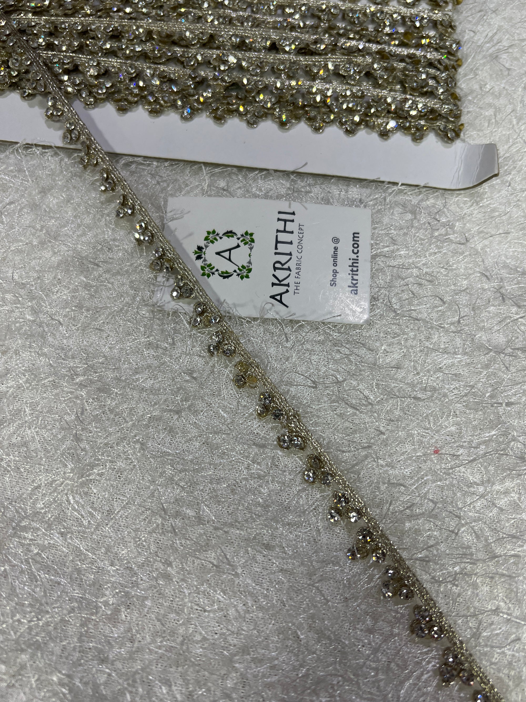 Embroidered lace 9 metres roll