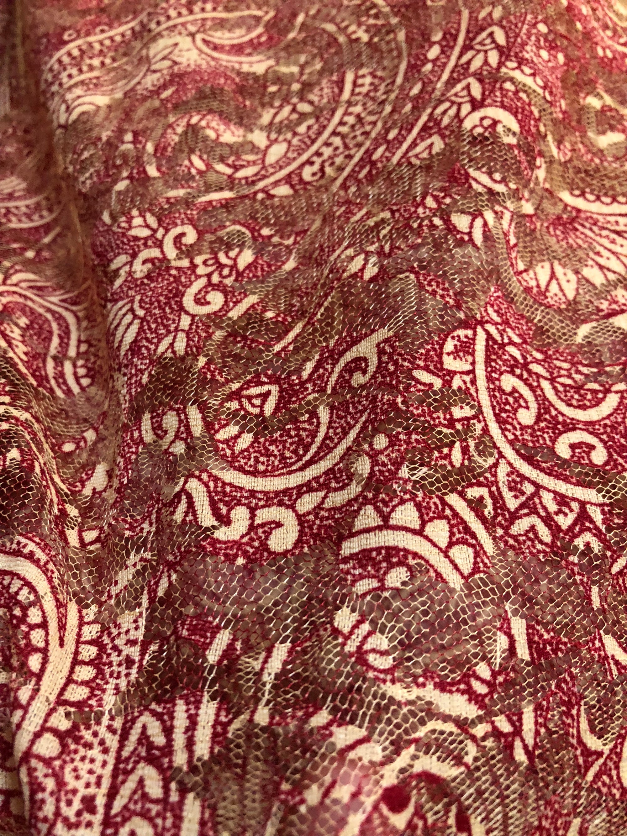 DIGITAL GEOMETRICAL PRINTED RUSSEL NET FABRIC
