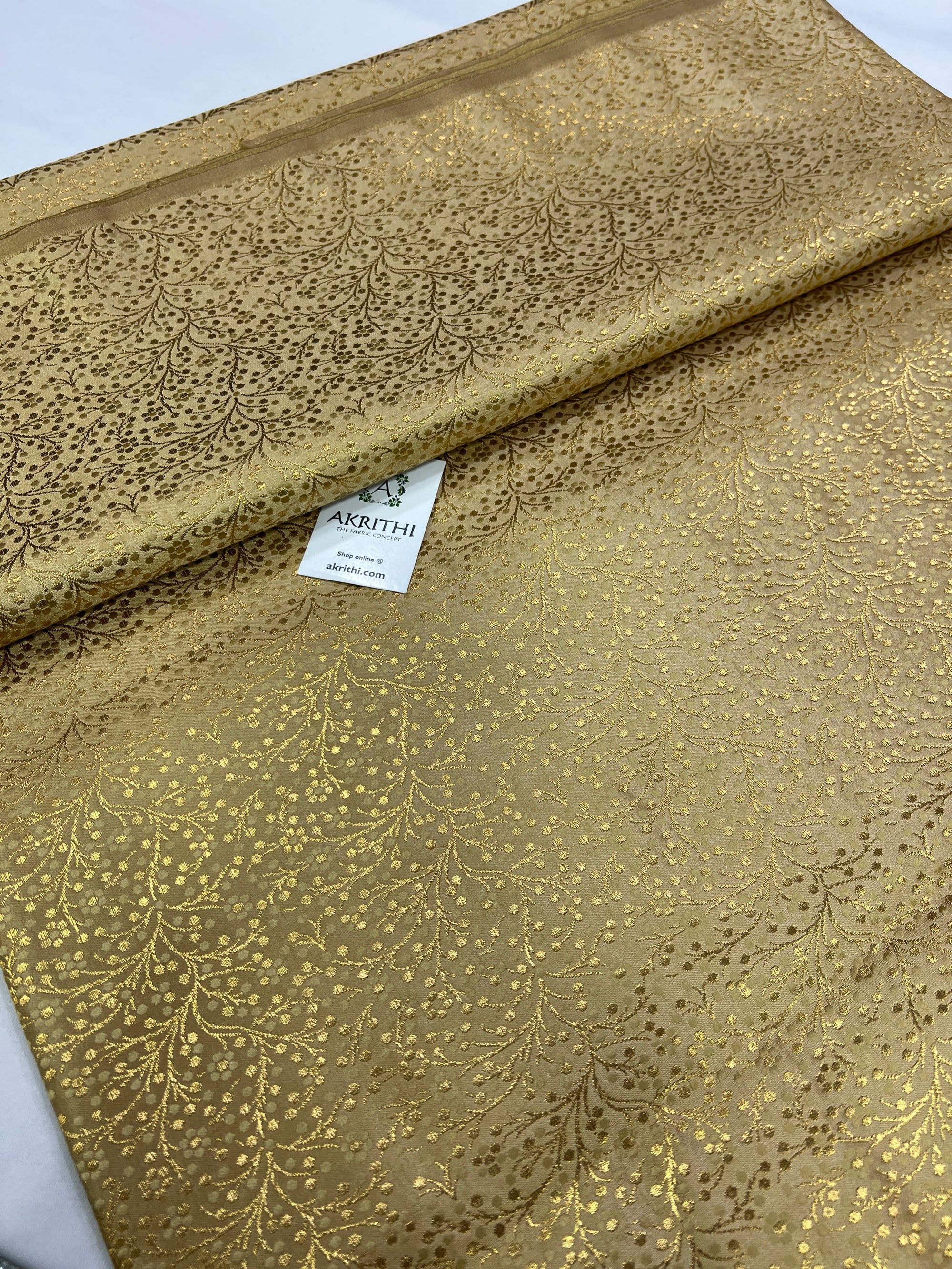 Handloom Banarasi brocade fabric