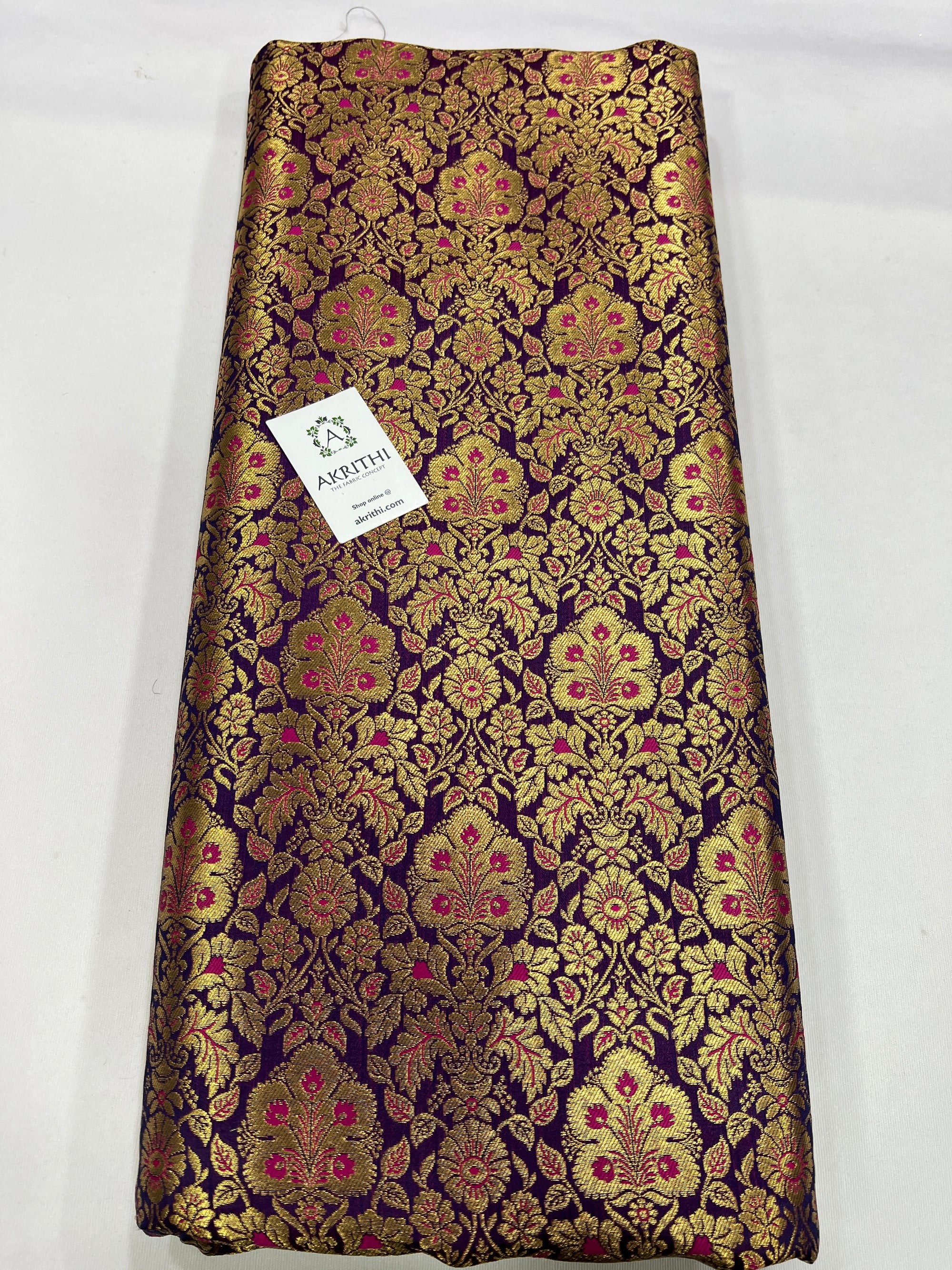 Handloom Banarasi brocade fabric