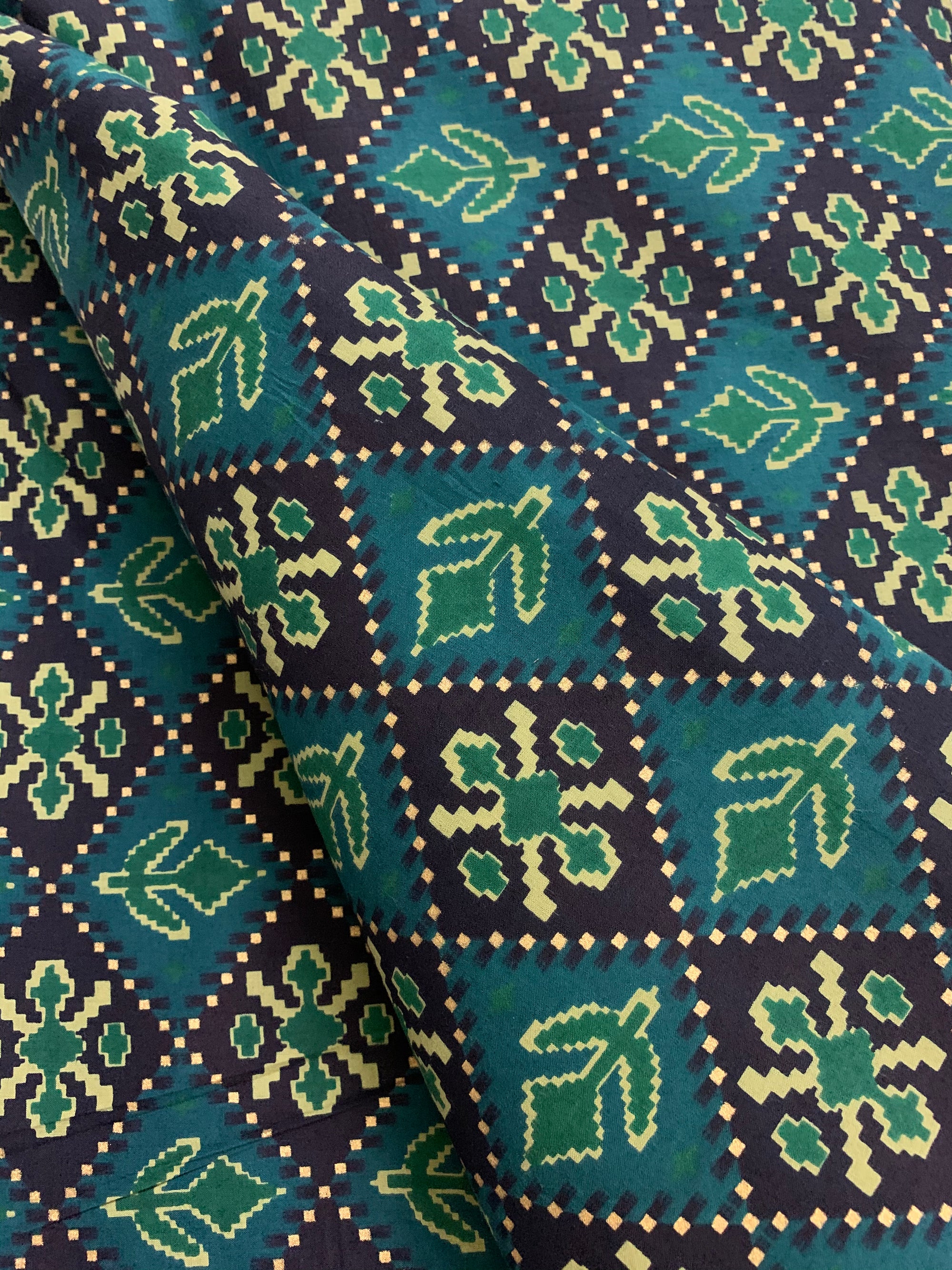 Printed pure cotton fabric