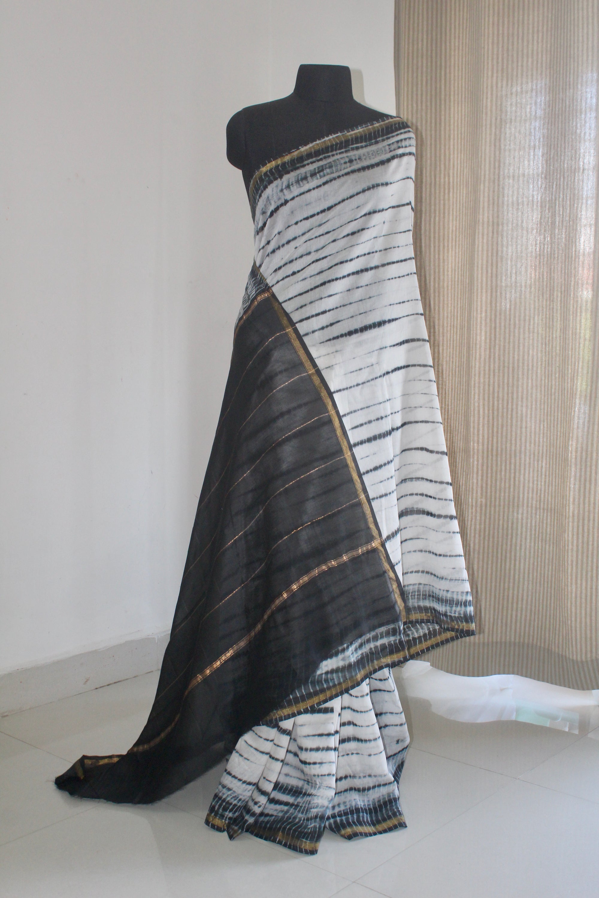 Pure chanderi tie and dye saree