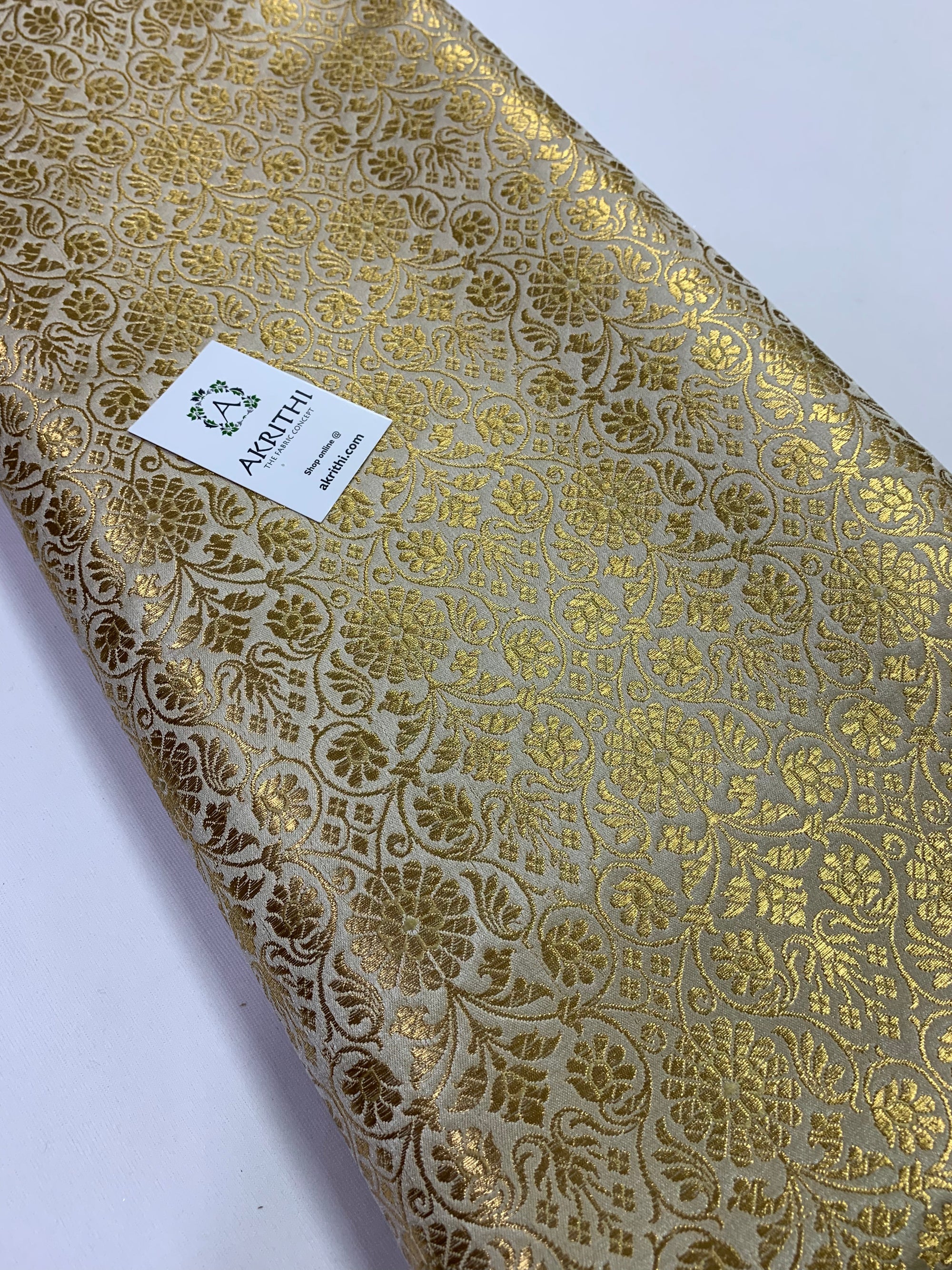 Handloom Banarasi brocade fabric