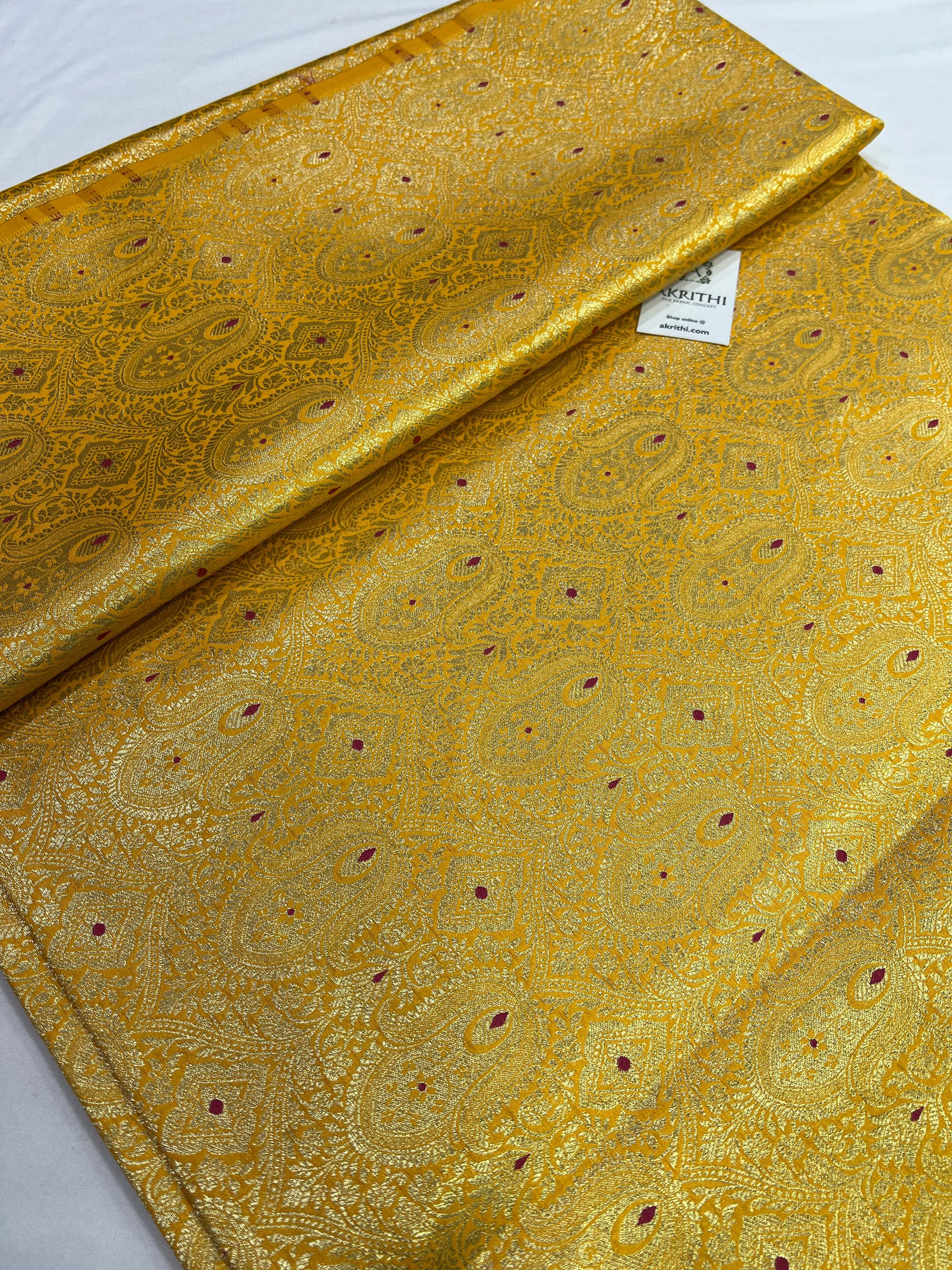 Handloom Banarasi brocade fabric