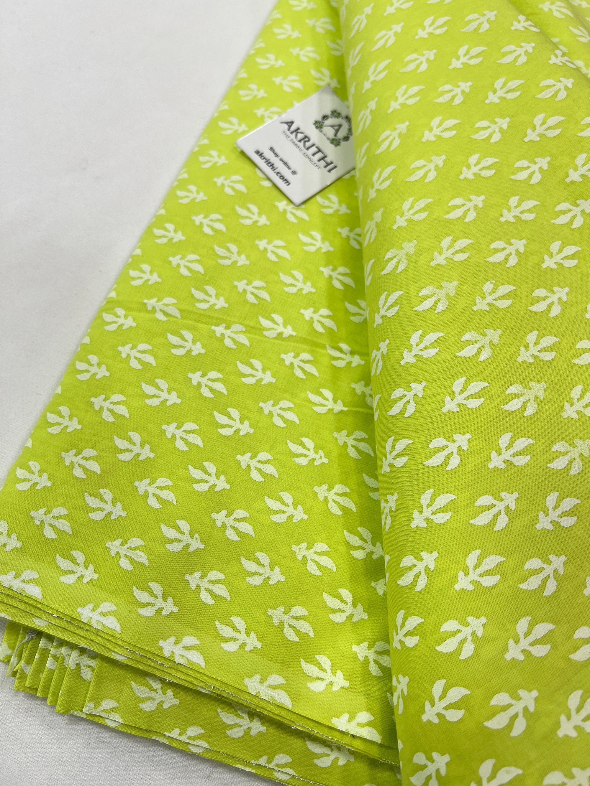 Printed pure cotton fabric