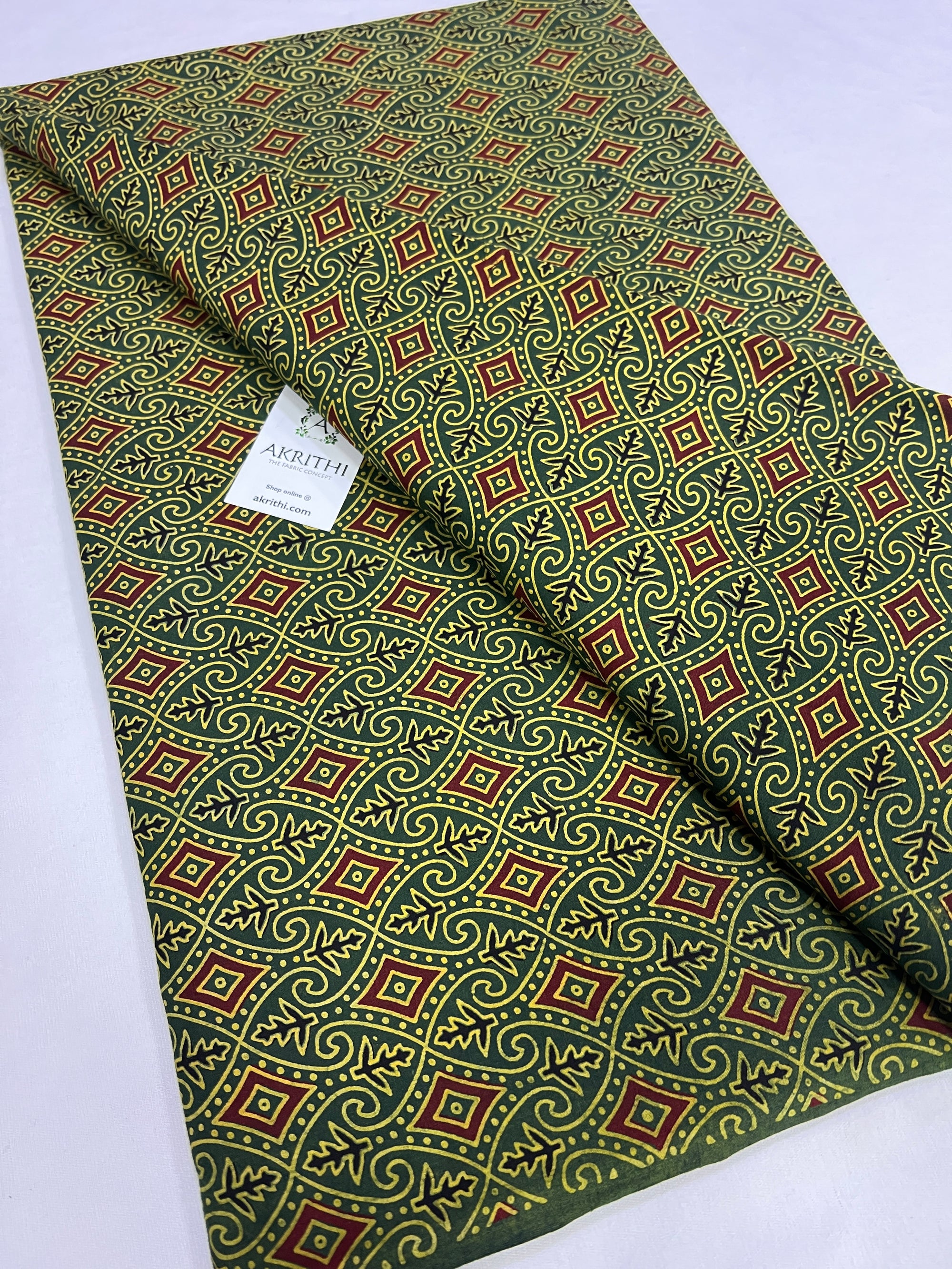 Printed pure cotton fabric