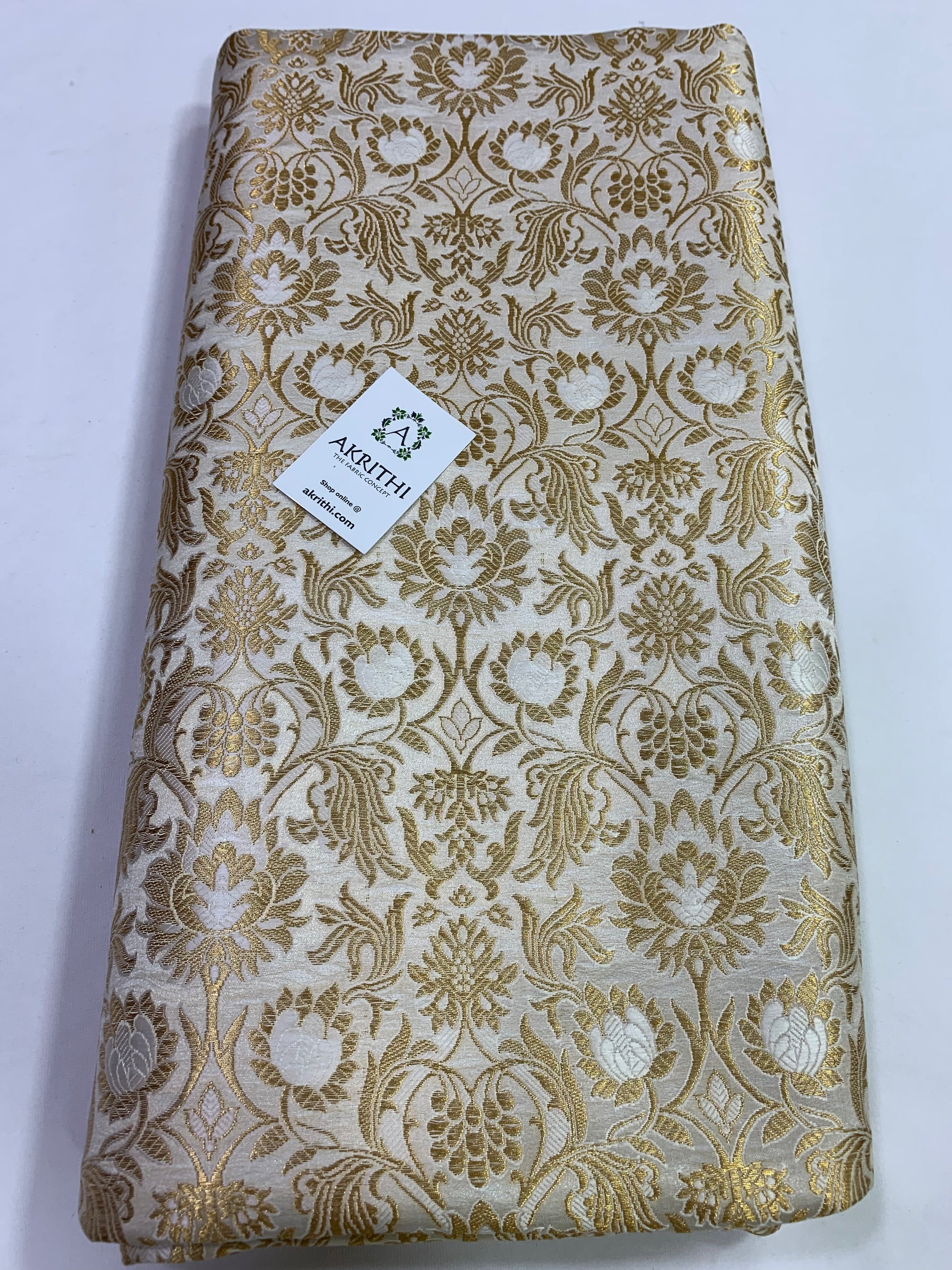 Handloom Banarasi brocade fabric