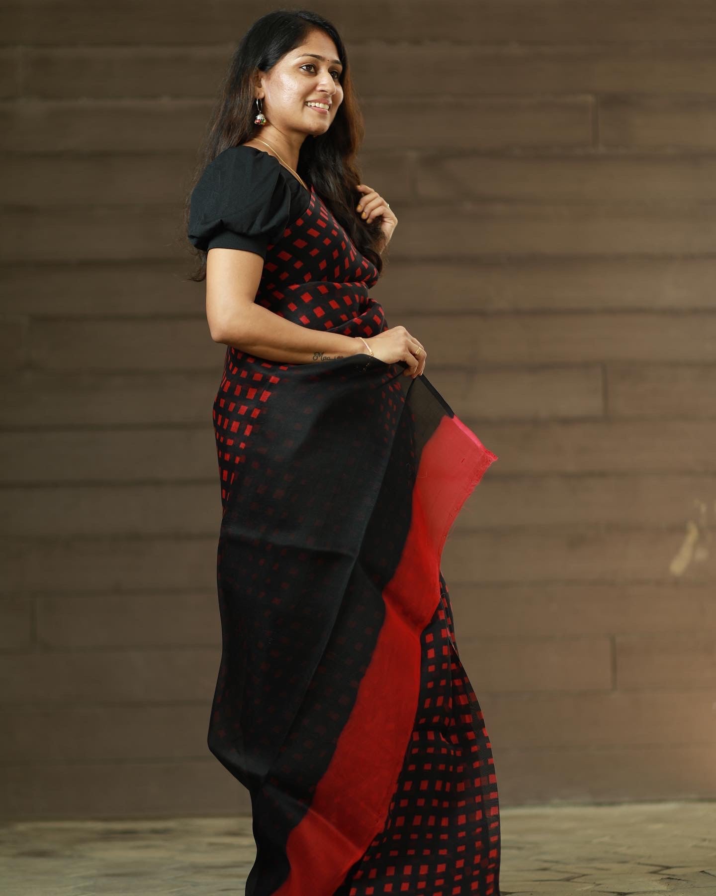 Hand brushed pure silk organza saree