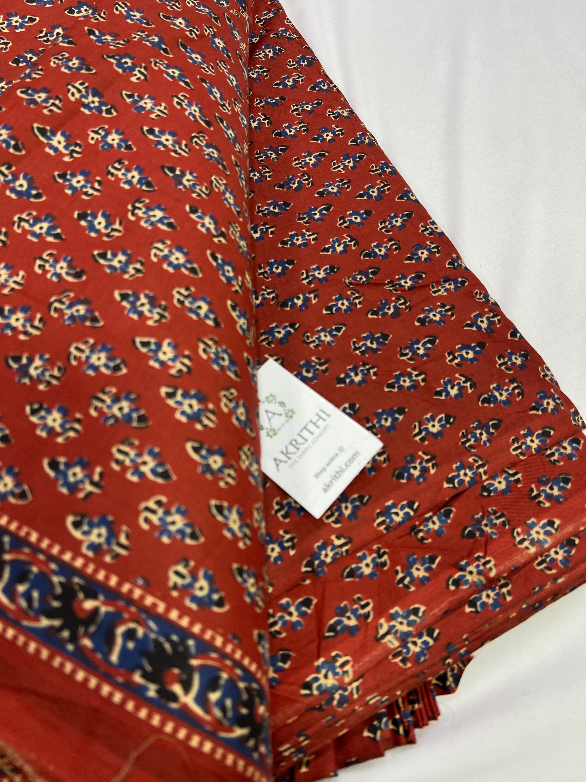 Printed pure cotton fabric
