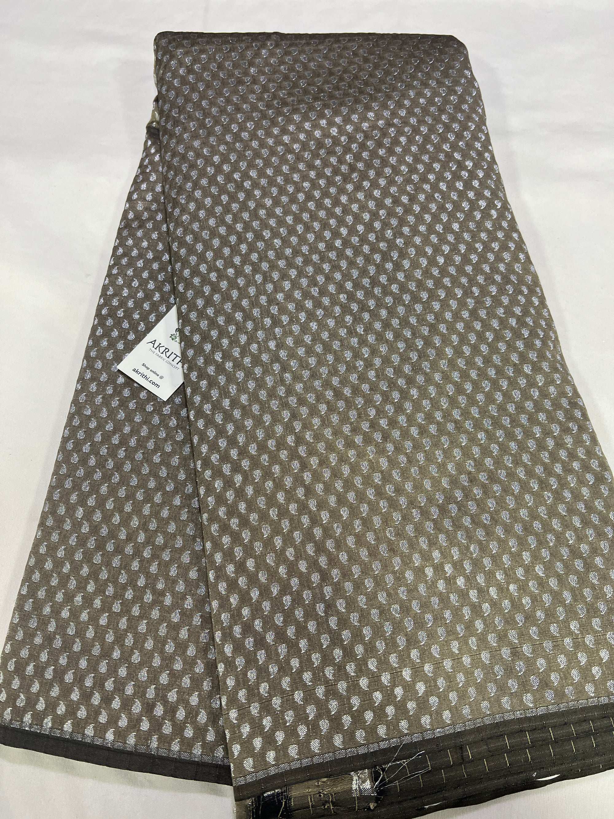 Banarasi pauri Butti brocade fabric