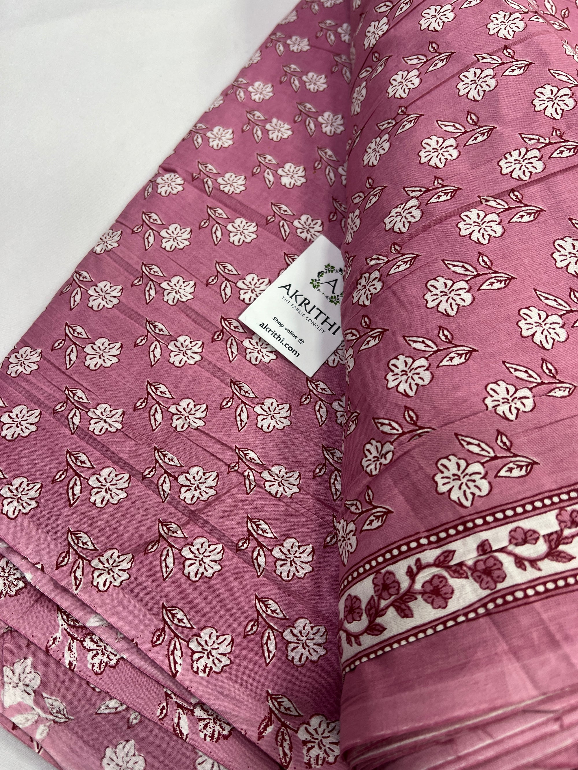 Printed pure cotton fabric