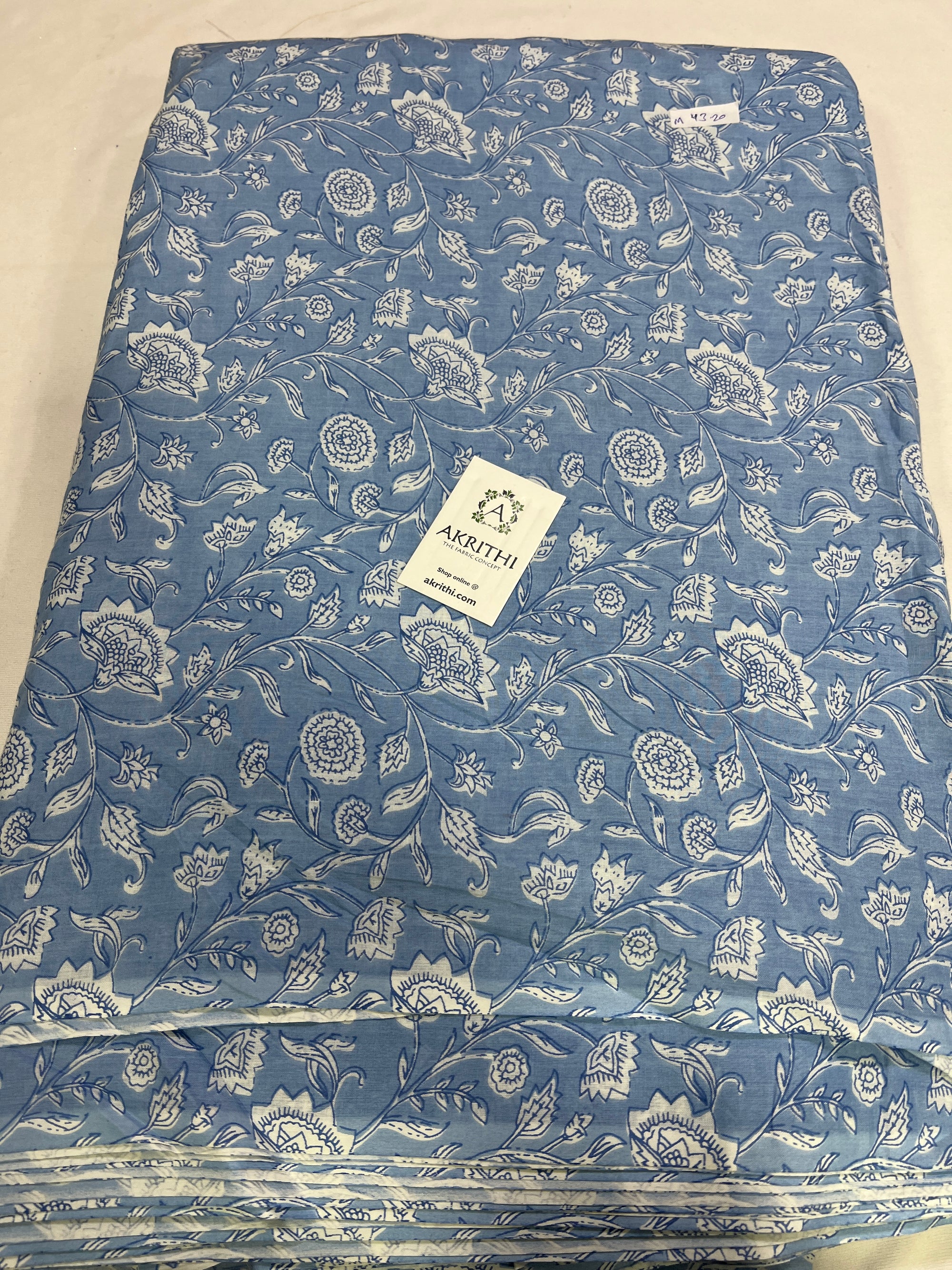 Printed pure cotton fabric