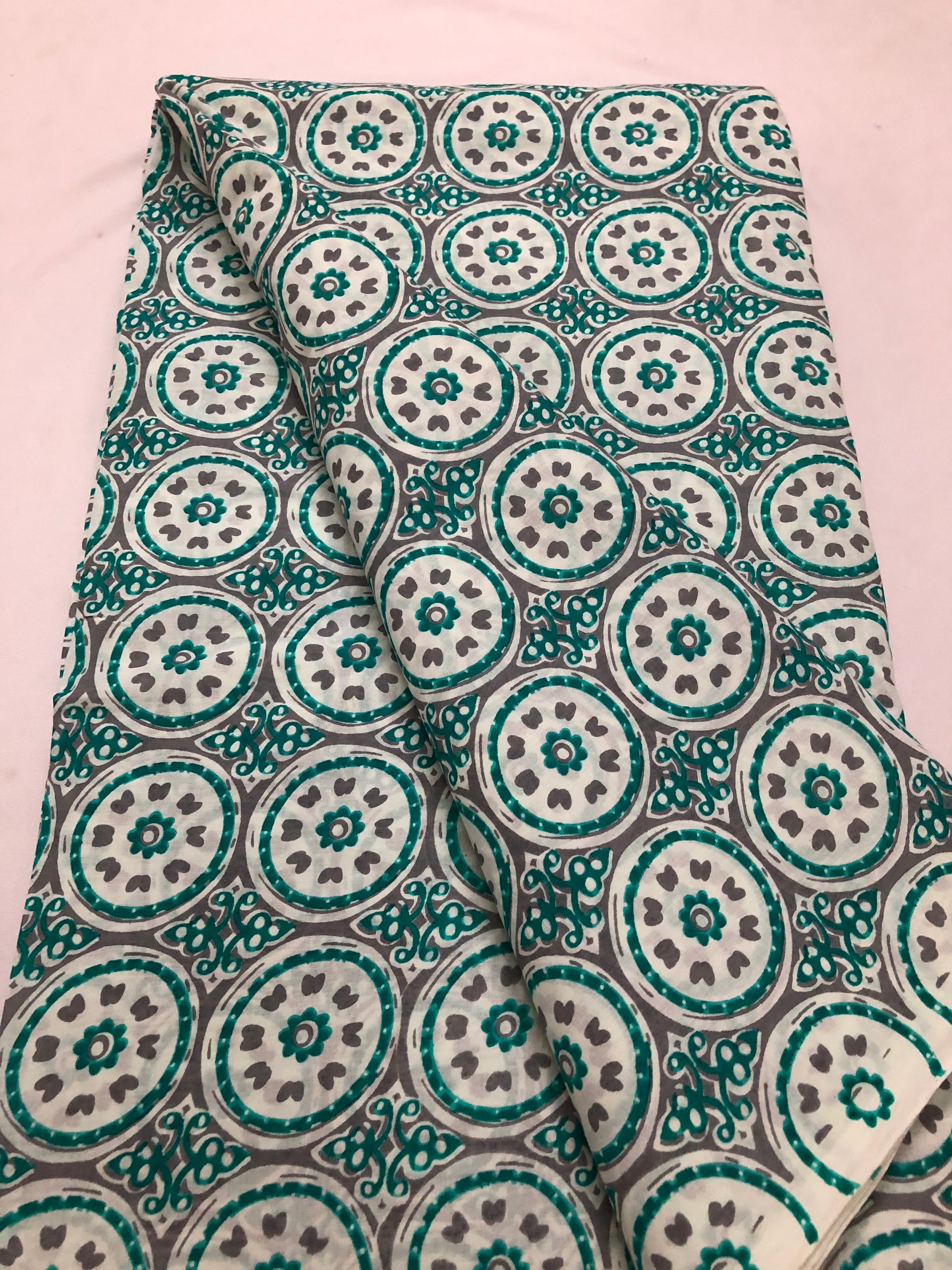 Printed cotton fabric 80 cms cut