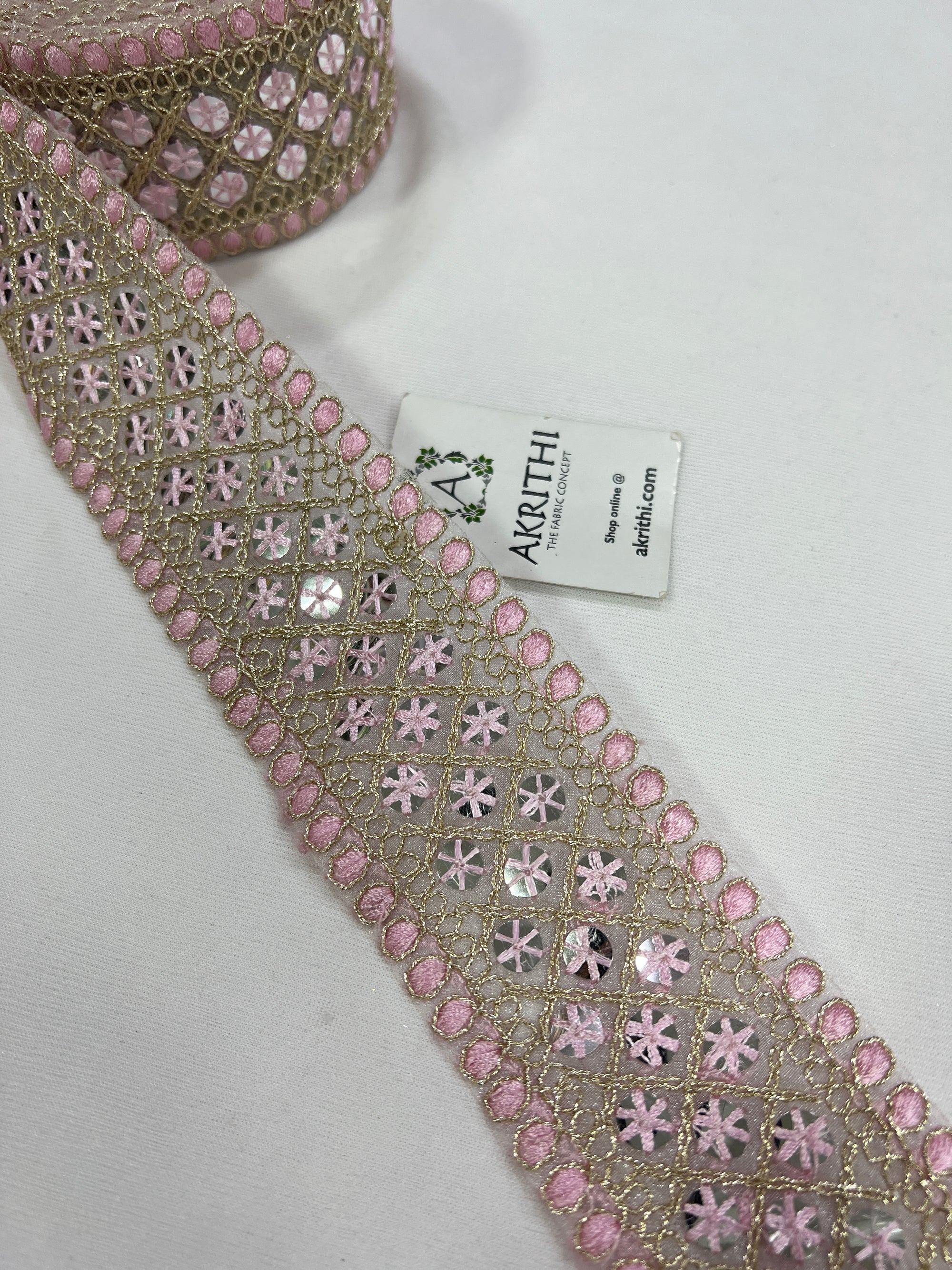 Embroidered lace 9 metres roll