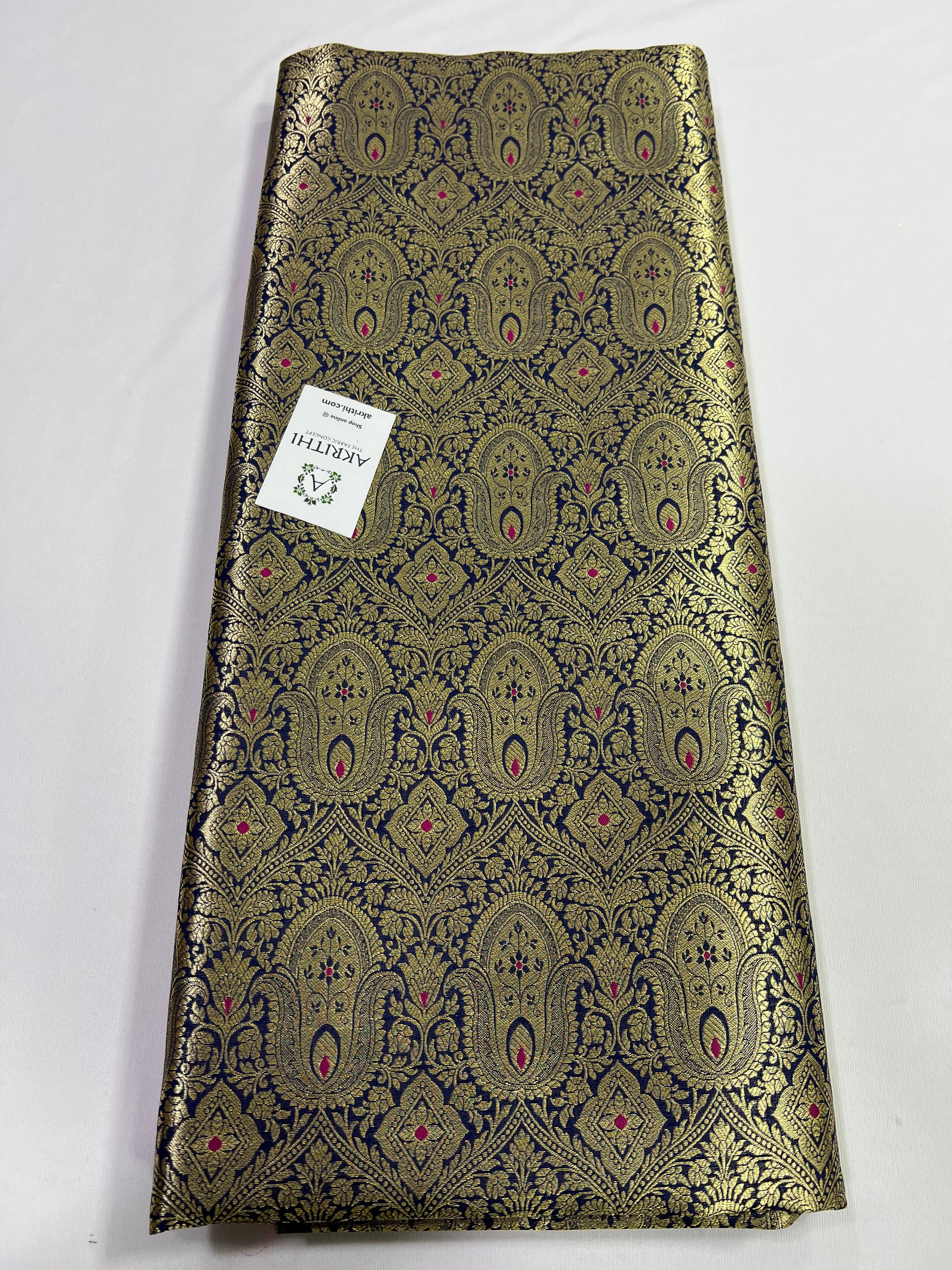 Handloom Banarasi brocade fabric